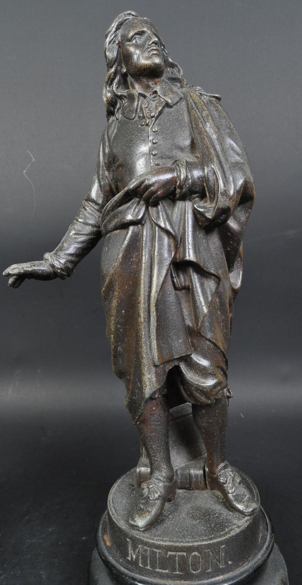 PAIR VICTORIAN MILTON SHAKESPEARE SPELTER FIGURINES - Image 4 of 5