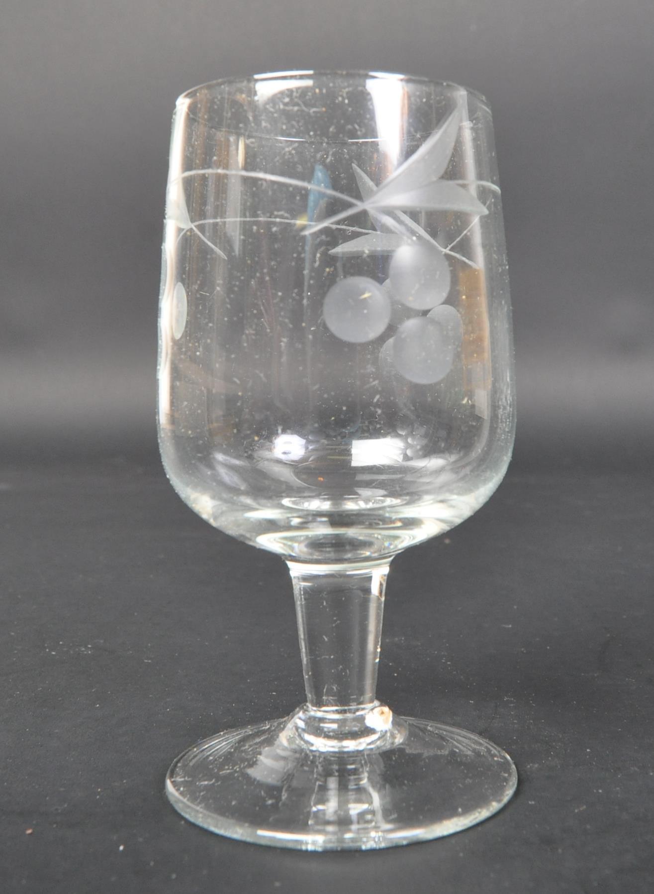 SET OF SIX BARLEY TWIST SHERRY DRINKING GLASSES - Image 3 of 6