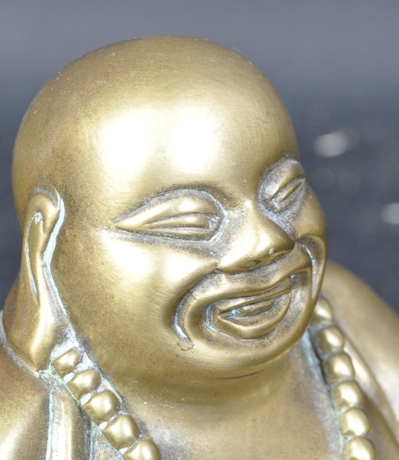 19TH CENTURY HOLLOW CAST DEITY FIGURINE OF BUDDHA - Image 2 of 5