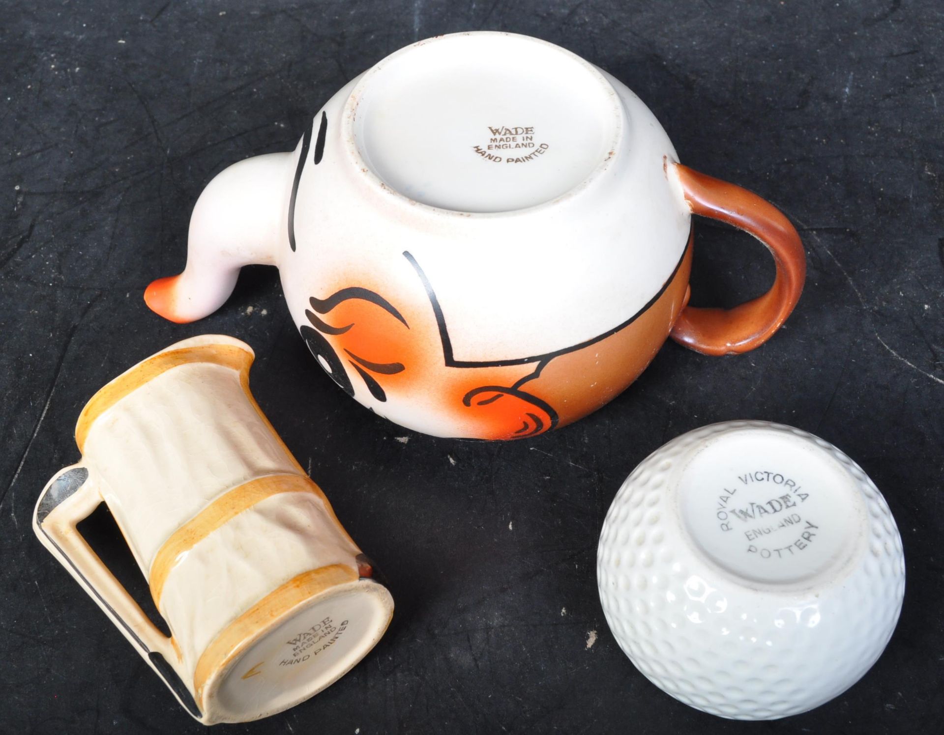 WADE - 1950S ANDY CAPP TEAPOT WITH CREAMER & SUGAR BOWL - Image 4 of 5