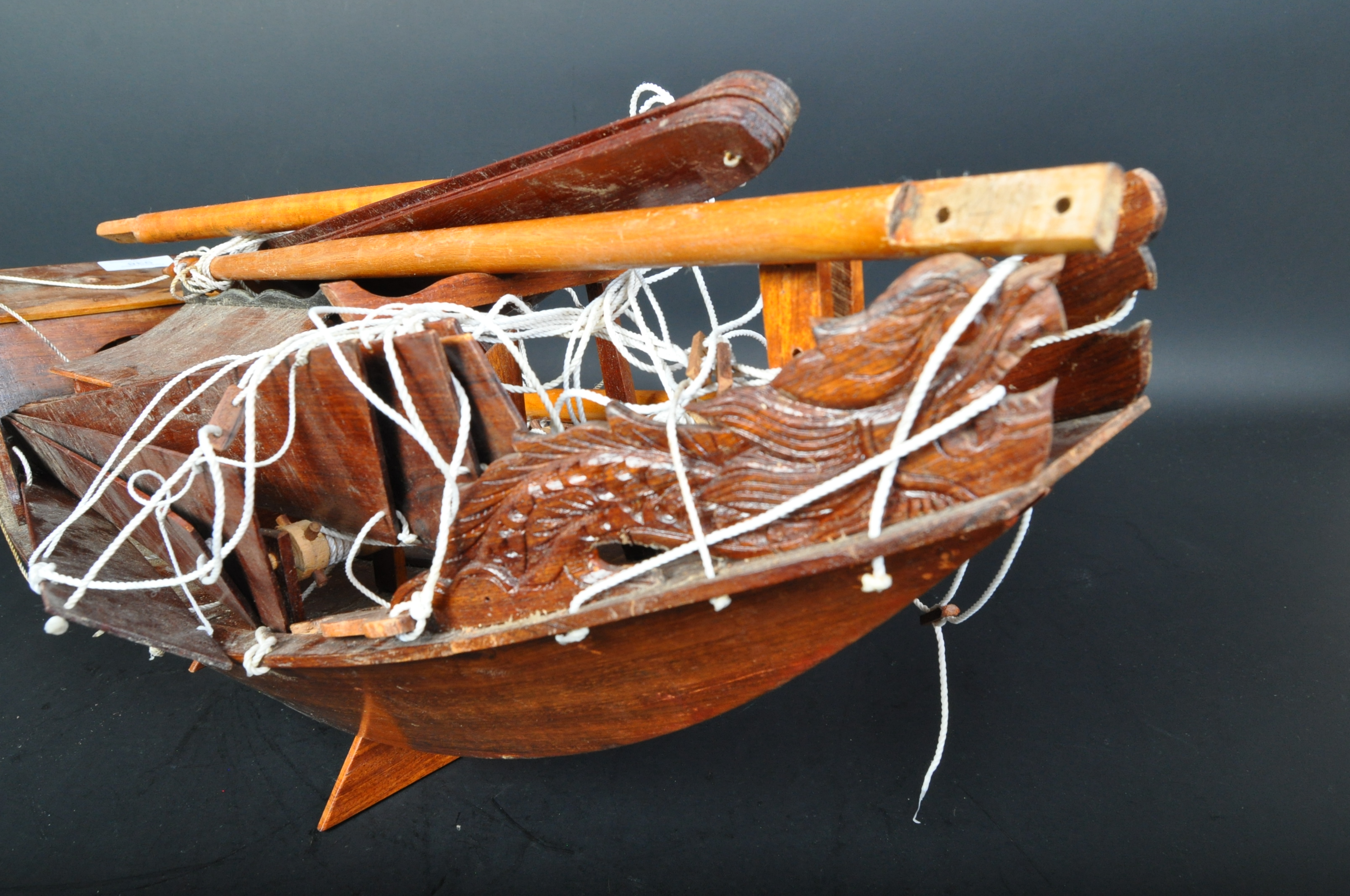 20TH CENTURY SCATCH BUILT WOODEN BOAT MODEL - Image 5 of 5