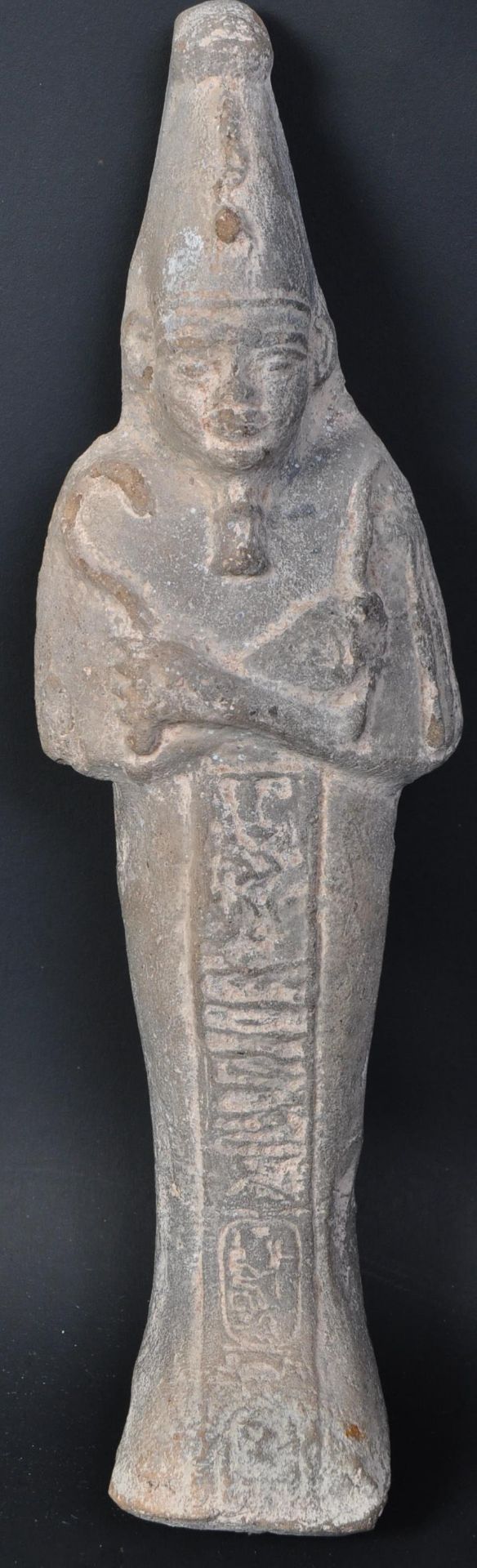 20TH CENTURY CARVED STONE EGYPTIAN PHARAOH FIGURE