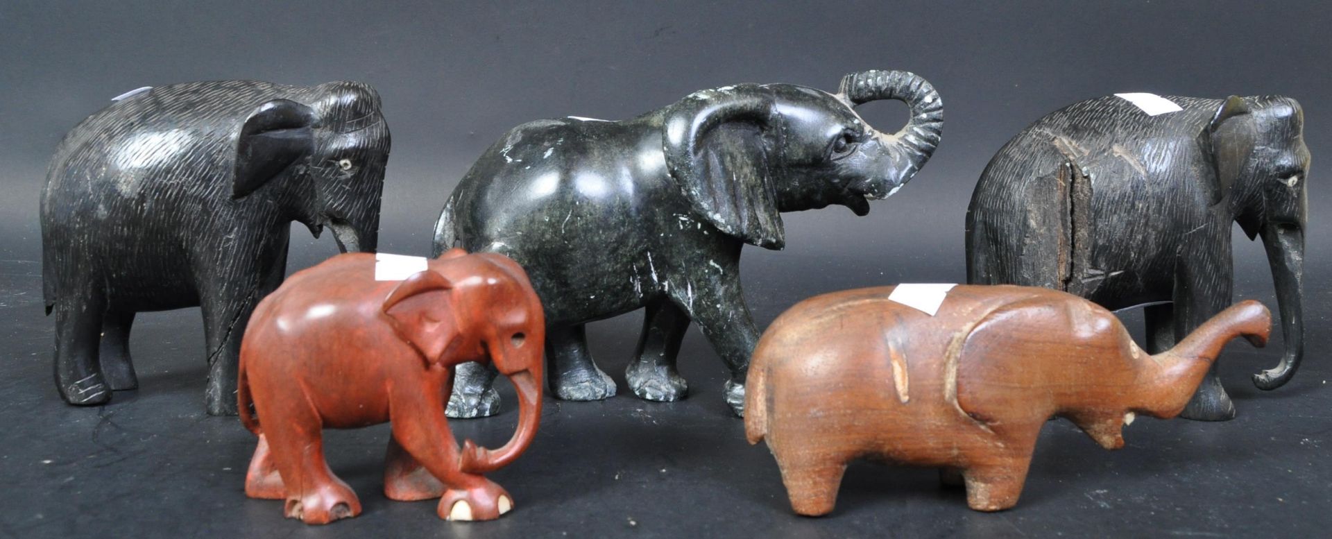 COLLECTION OF FIVE WOODEN ELEPHANT STATUES - Image 3 of 5