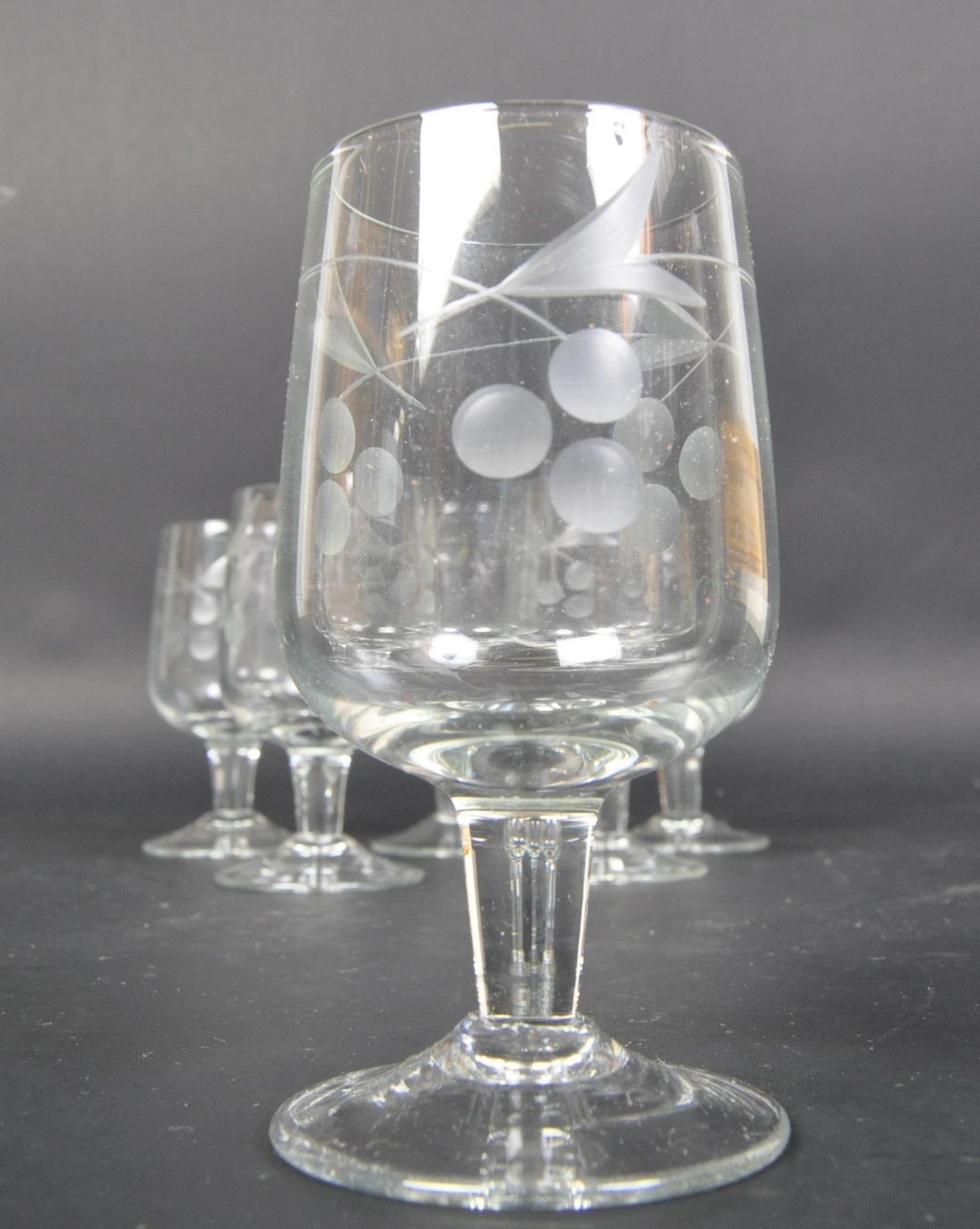 SET OF SIX BARLEY TWIST SHERRY DRINKING GLASSES - Image 4 of 6