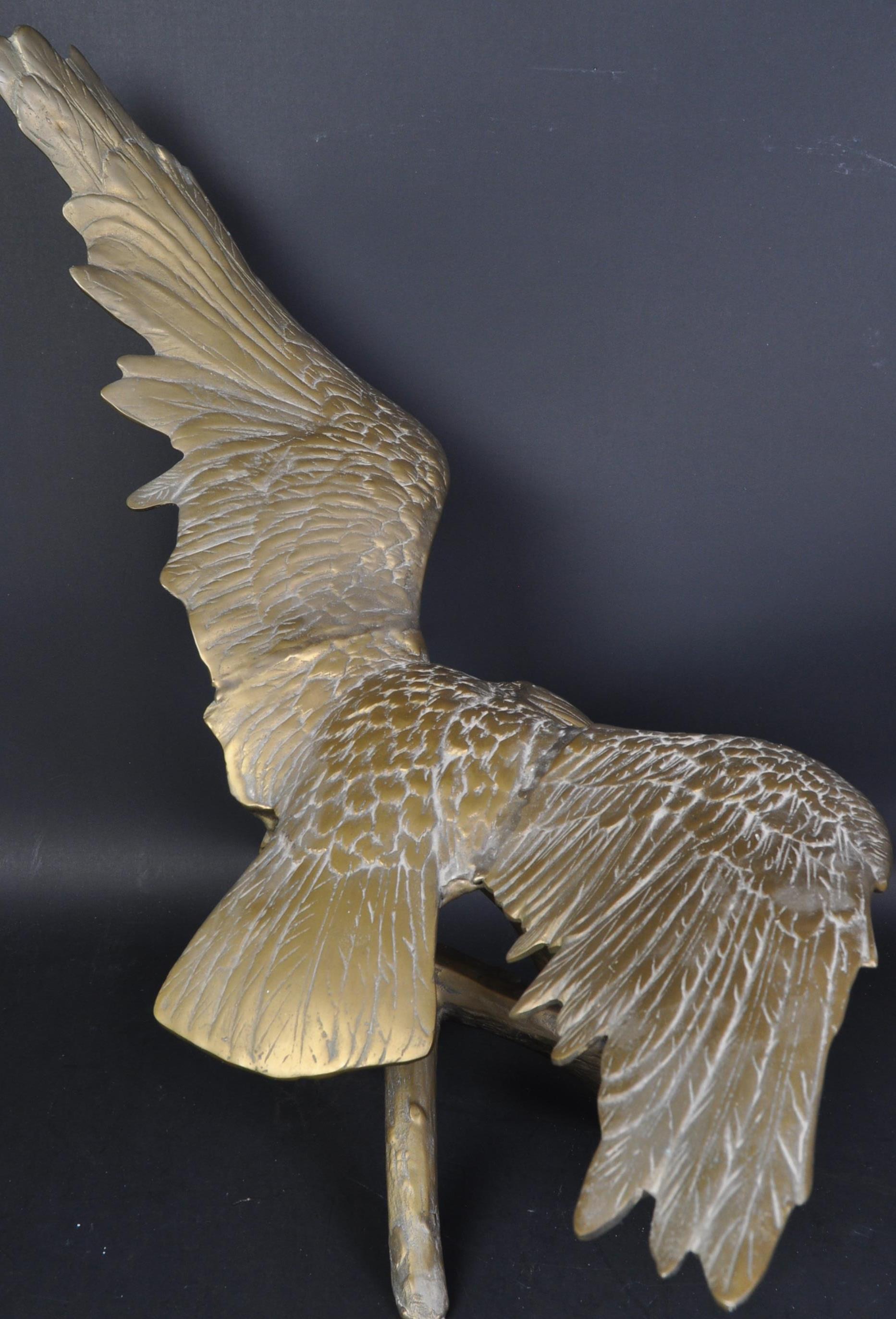 LARGE 20TH CENTURY CAST BRASS AMERICAN EAGLE SCULPTURE - Image 6 of 6