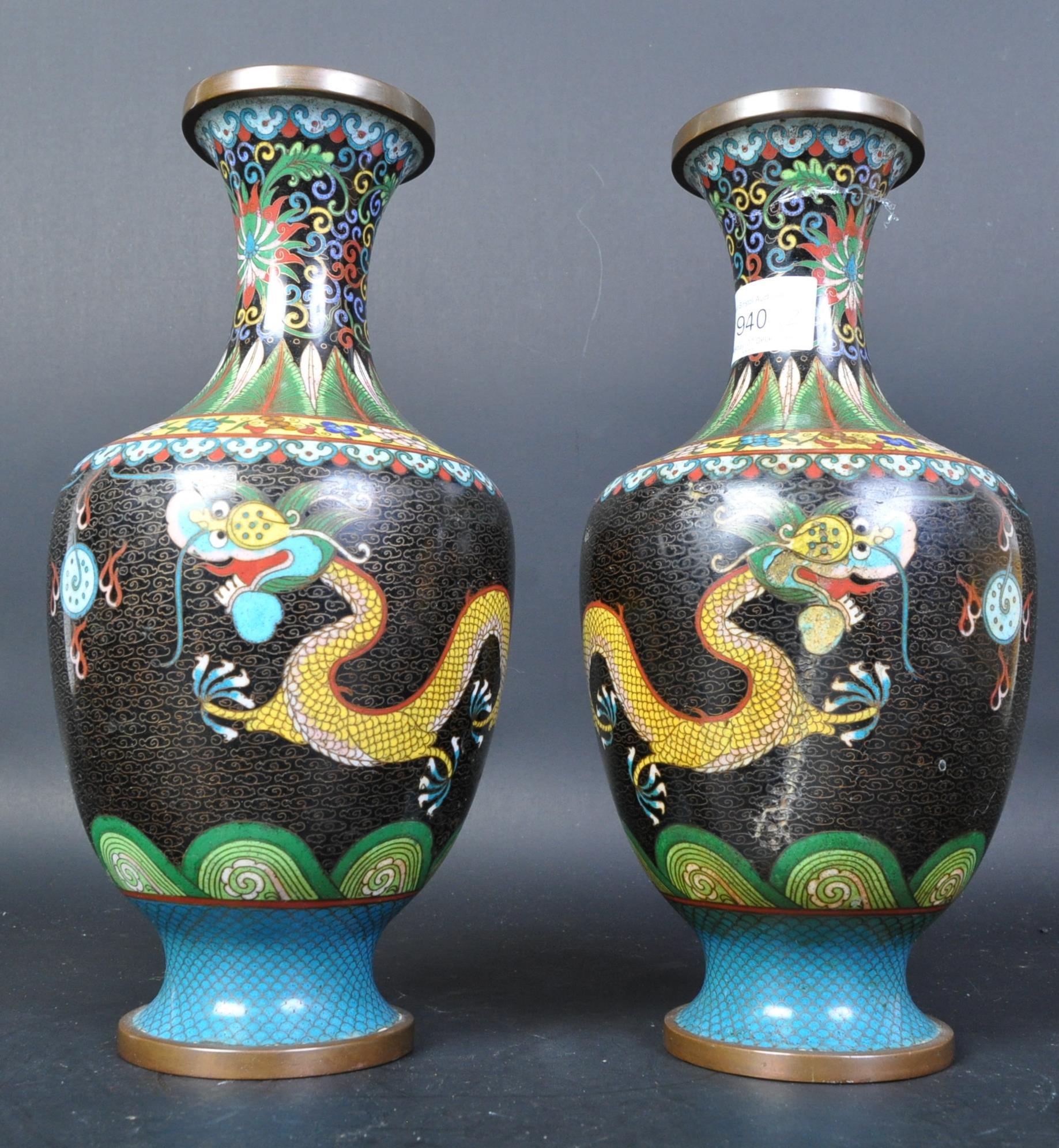 PAIR OF 1920S CHINESE CLOISONNE ENAMEL VASES - Image 5 of 5