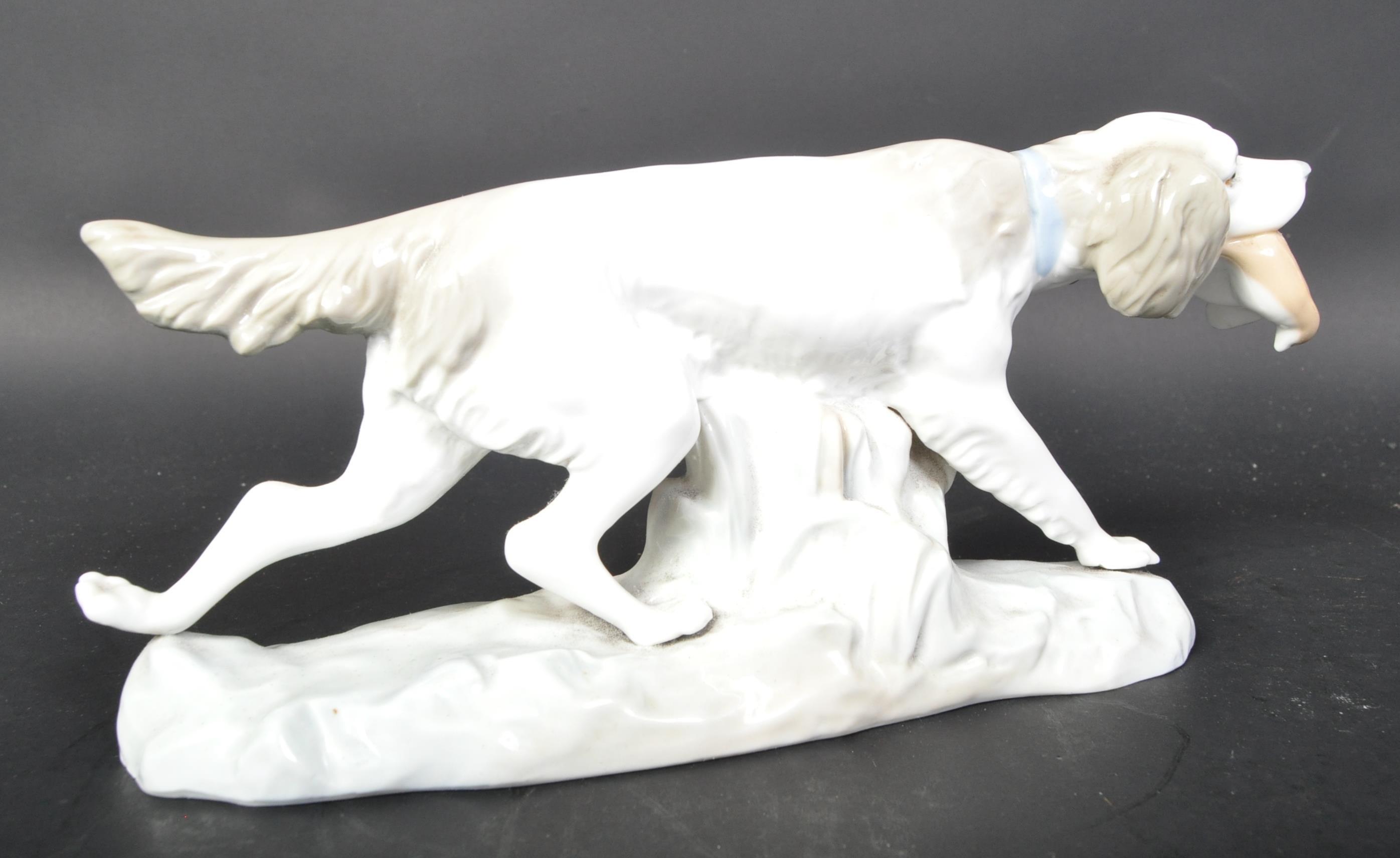 LLADRO HAND MADE SPANISH PORCELAIN - SPANIEL HUNTING DOG - Image 3 of 4