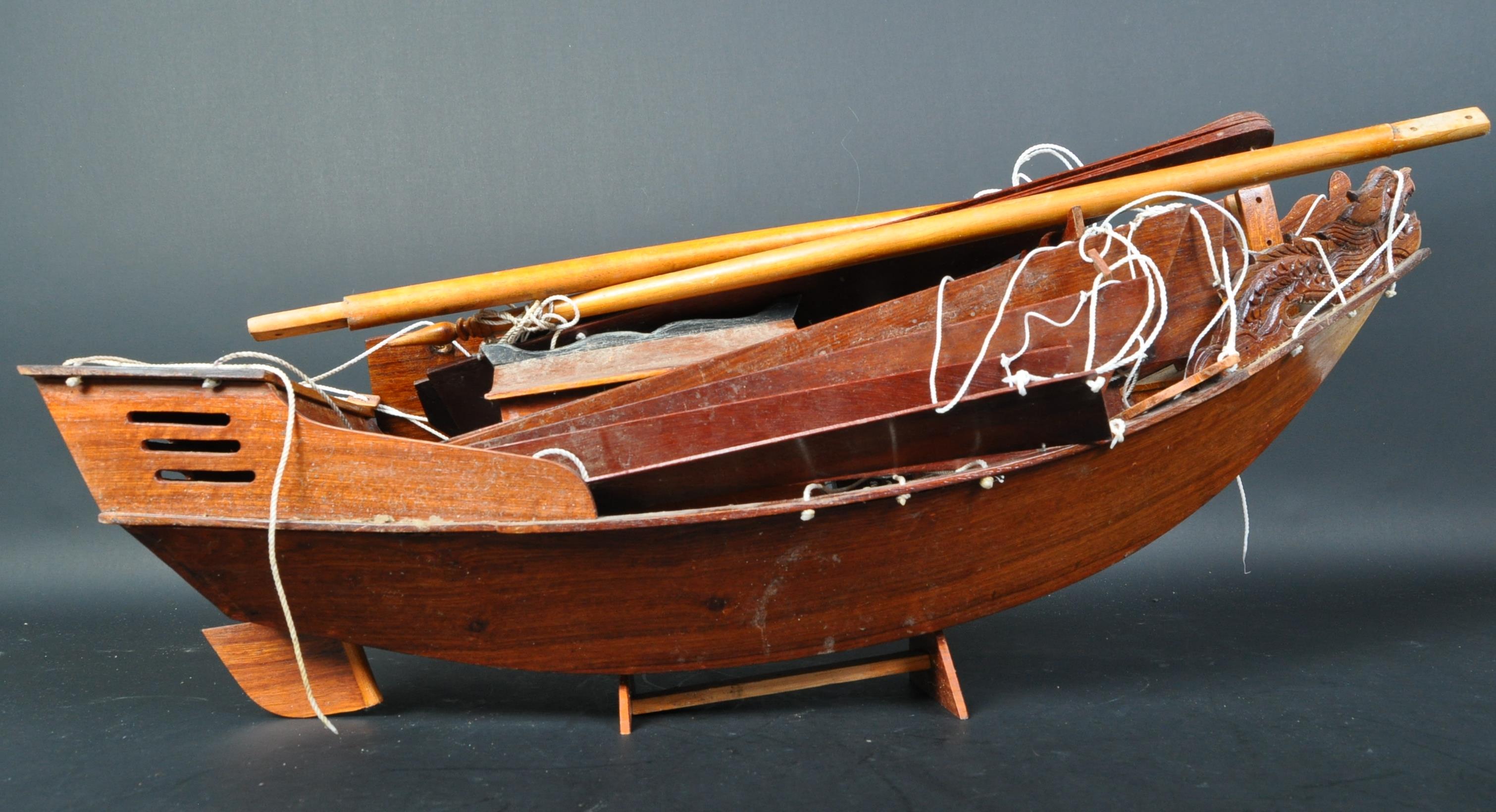 20TH CENTURY SCATCH BUILT WOODEN BOAT MODEL - Image 4 of 5