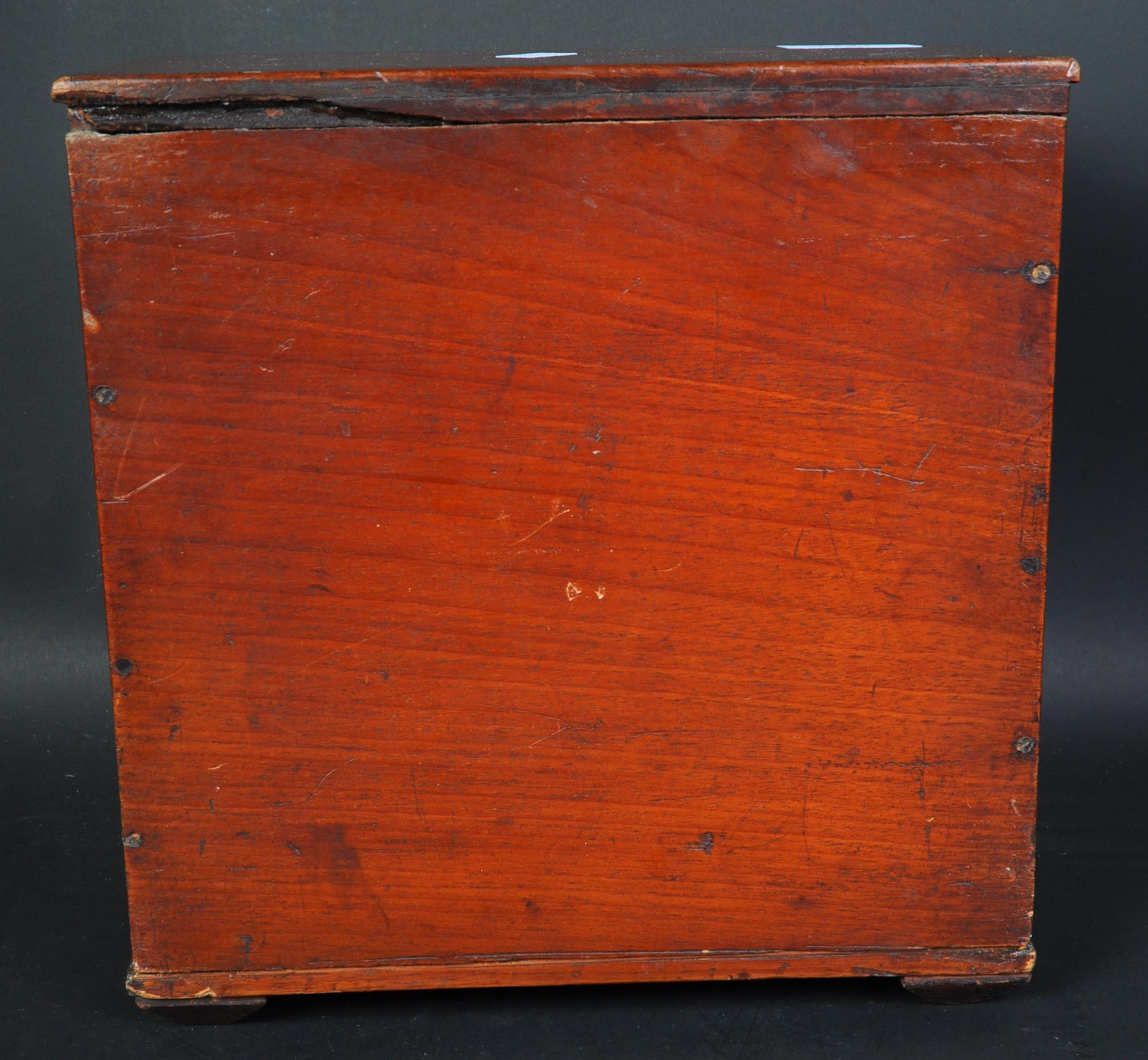 VICTORIAN OAK APPRENTICE CHEST OF DRAWERS - Image 5 of 5