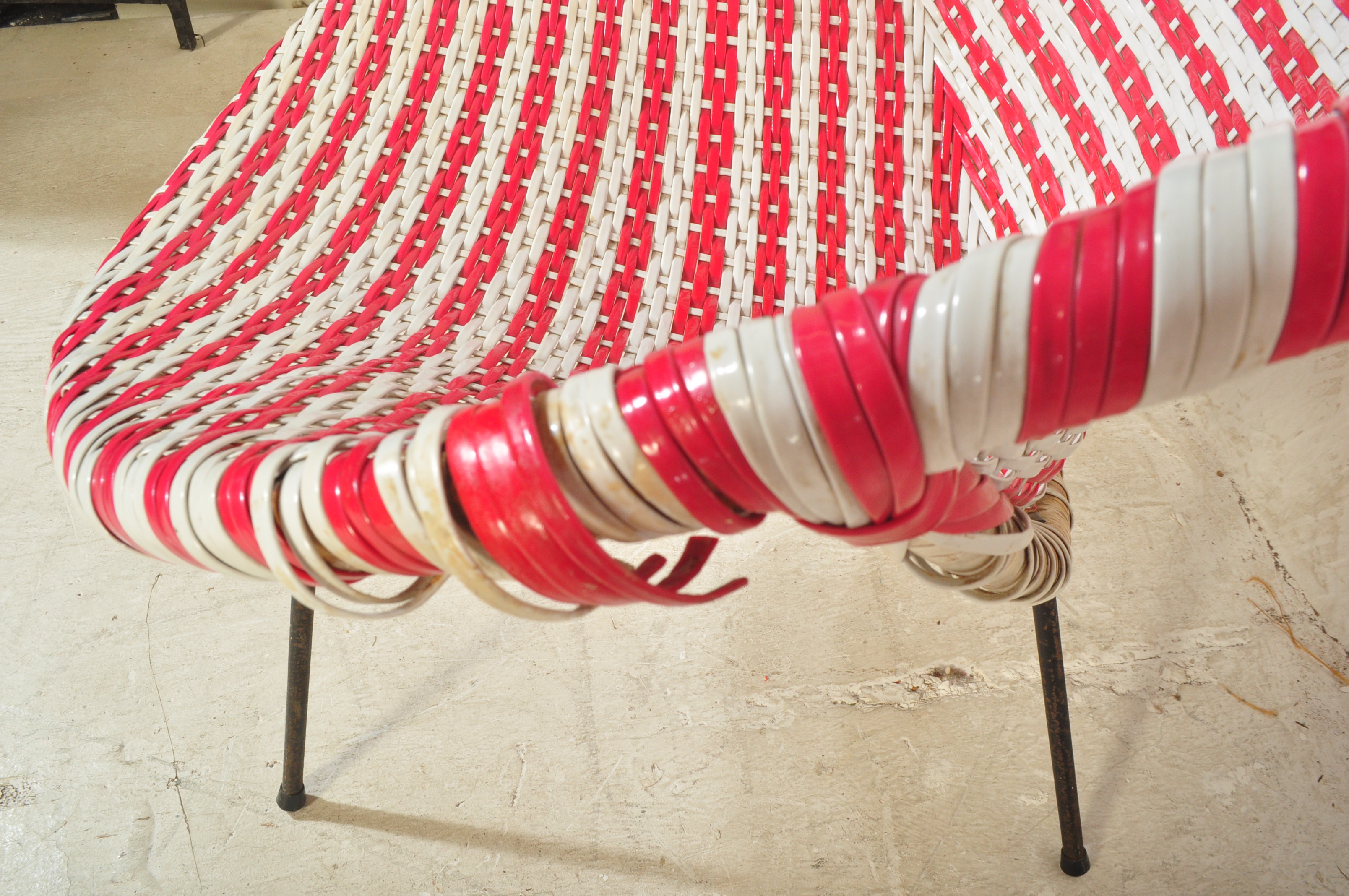 PAIR OF WICKER CANE COLOURED SATELLITE TUB ARMCHAIRS - Image 5 of 5