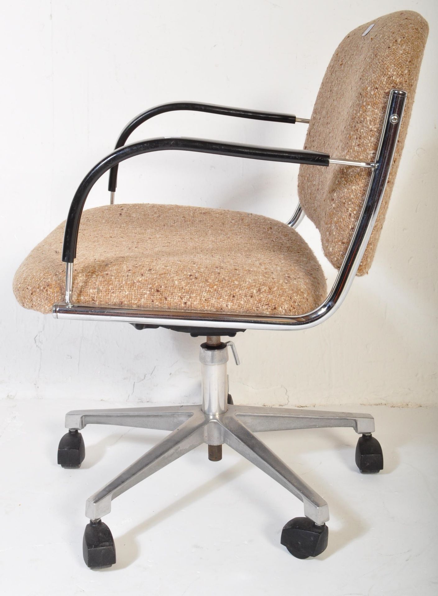 MID CENTURY RETRO SWIVEL OFFICE CHAIR - Image 4 of 5