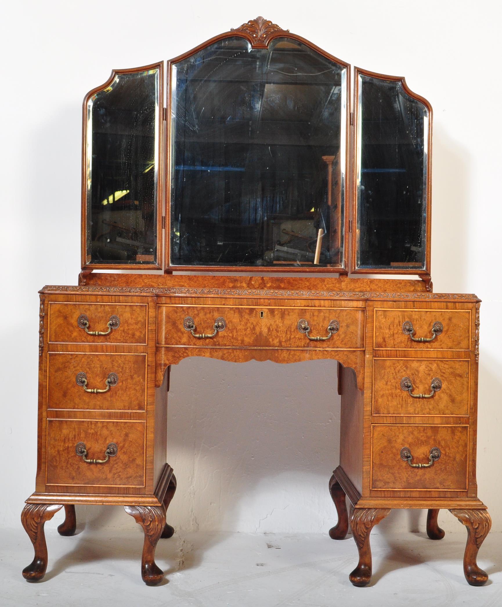 QUEEN ANNE BURR WALNUT DRESSING TABLE CHEST - Image 3 of 5