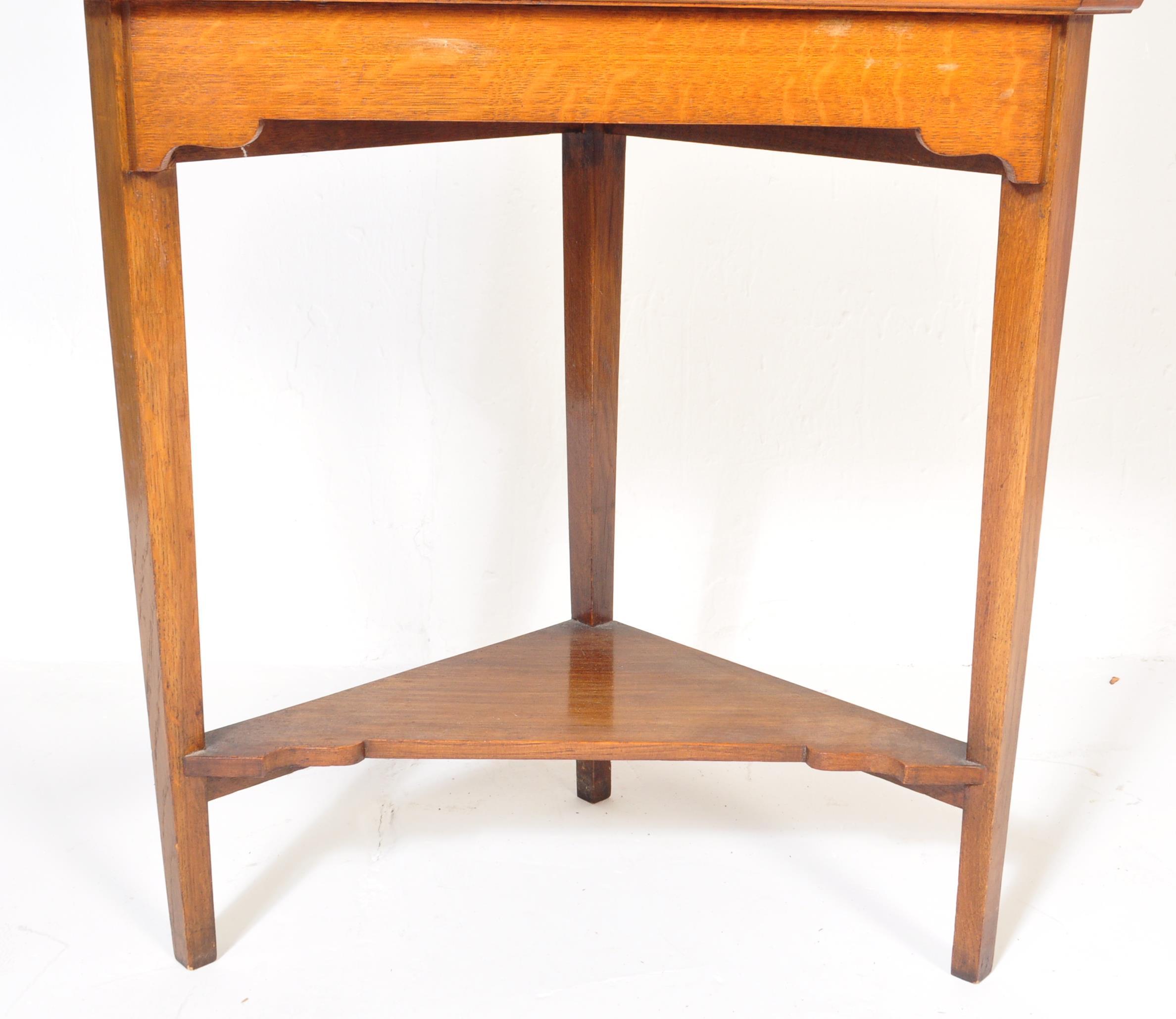 19TH CENTURY GEORGE III OAK CORNER CABINET ON STAND - Image 4 of 5