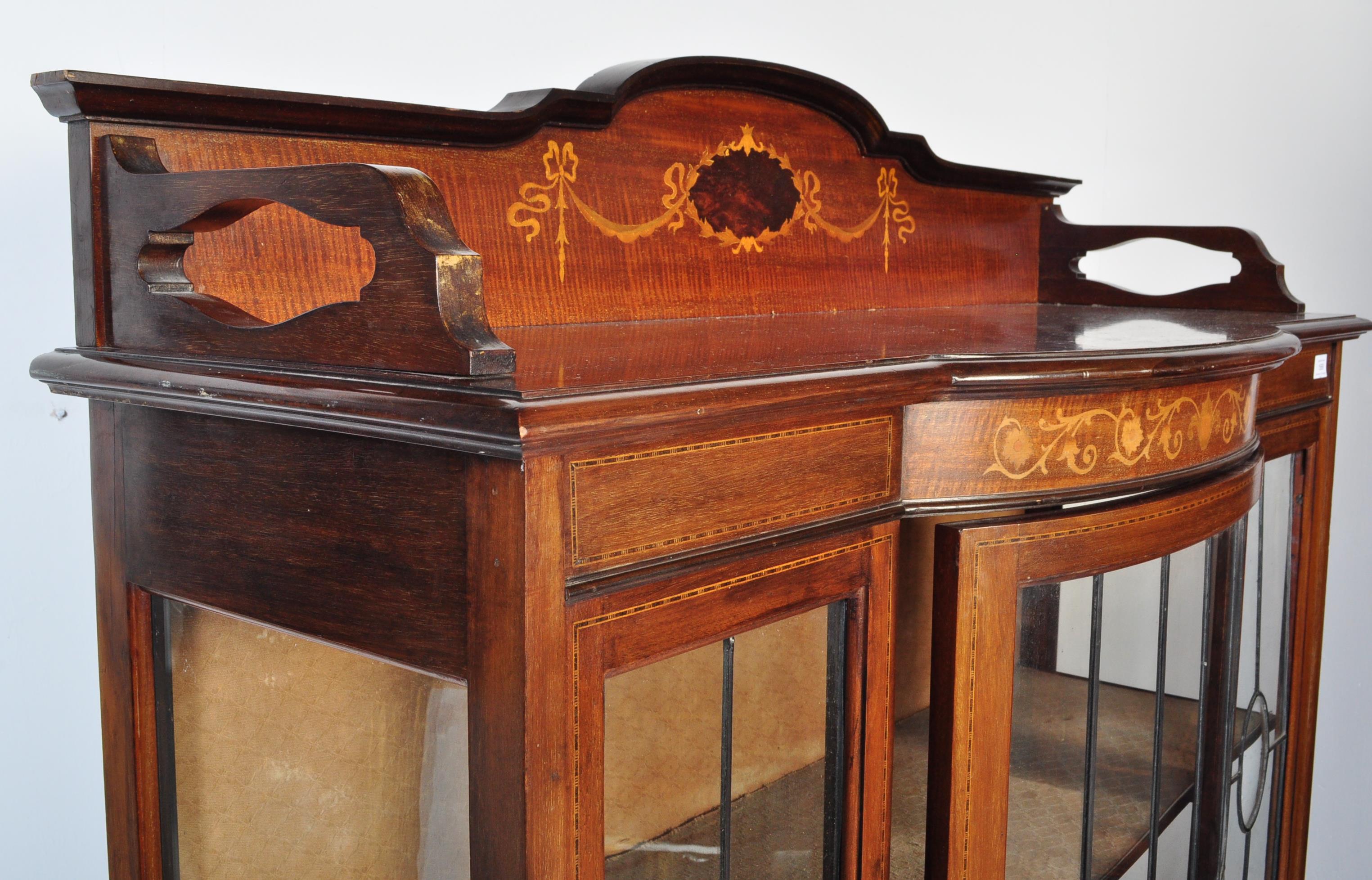 EDWARDIAN MAHOGANY & LEADED GLASS CHINA DISPLAY CABINET - Image 5 of 6