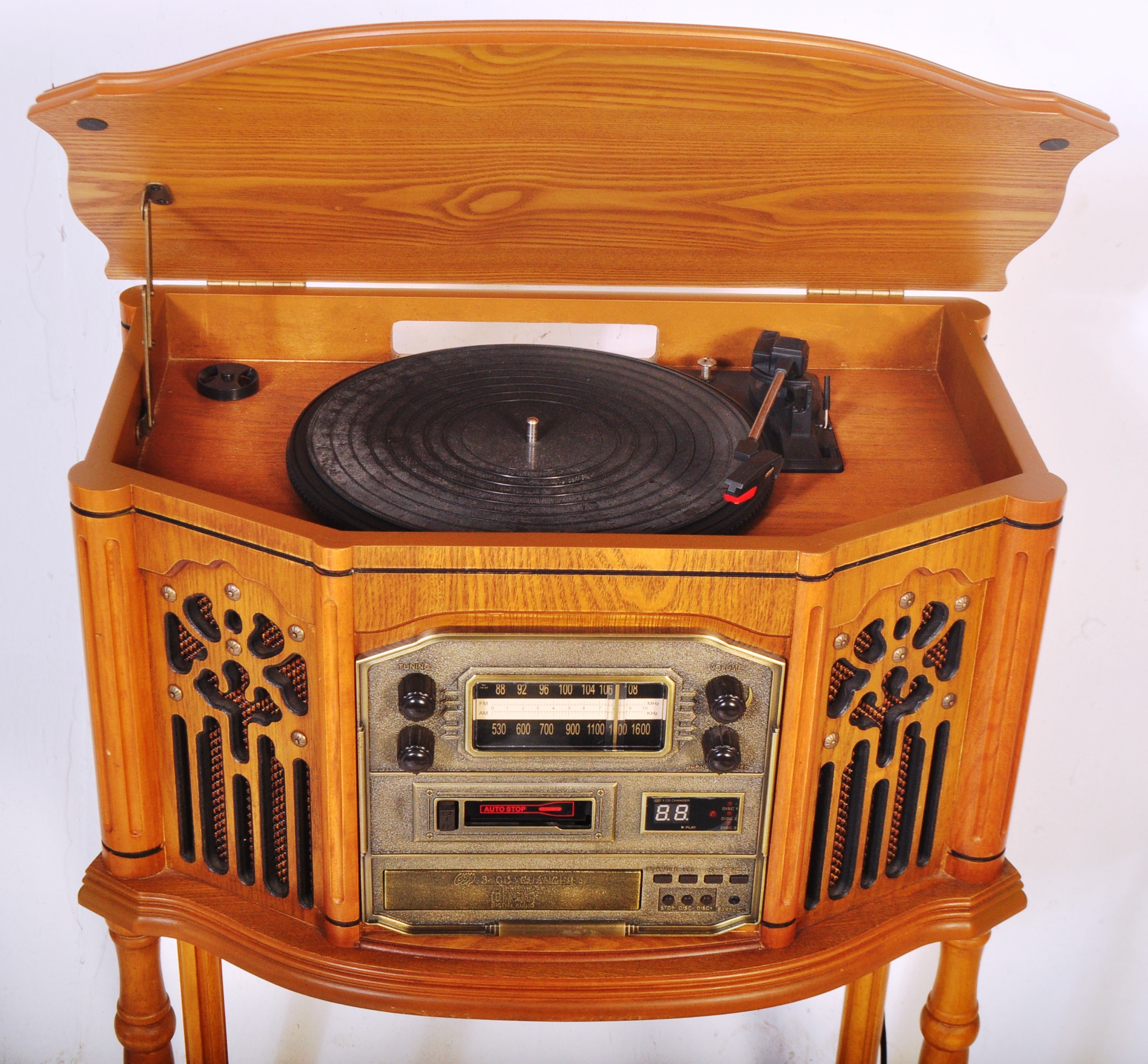 VINTAGE CANTERBURY CASSETTE / CD PLAYER / RADIO PHONOGRAPH - Image 4 of 6