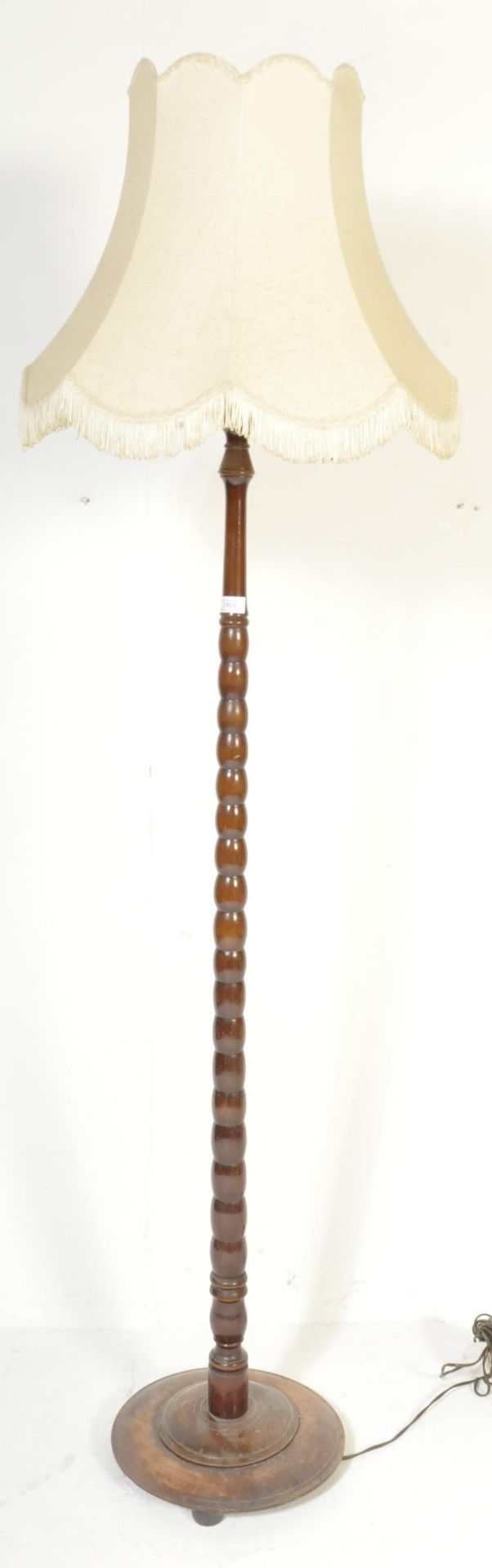 1920'S OAK WILLIAM & MARY REVIVAL STANDARD FLOOR LAMP