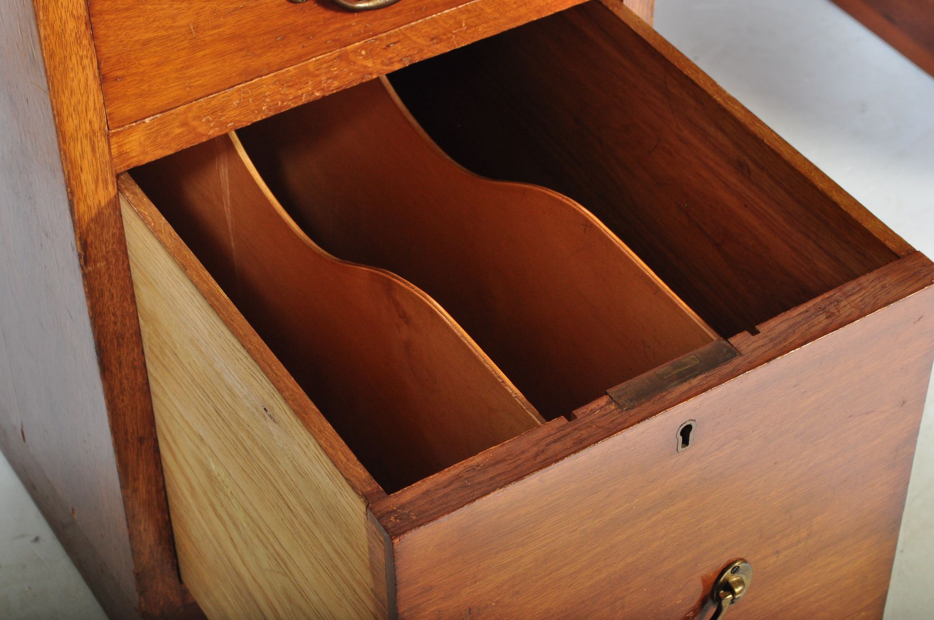 MID CENTURY AIR MINISTRY OAK TWIN PEDESTAL DESK - Image 5 of 5