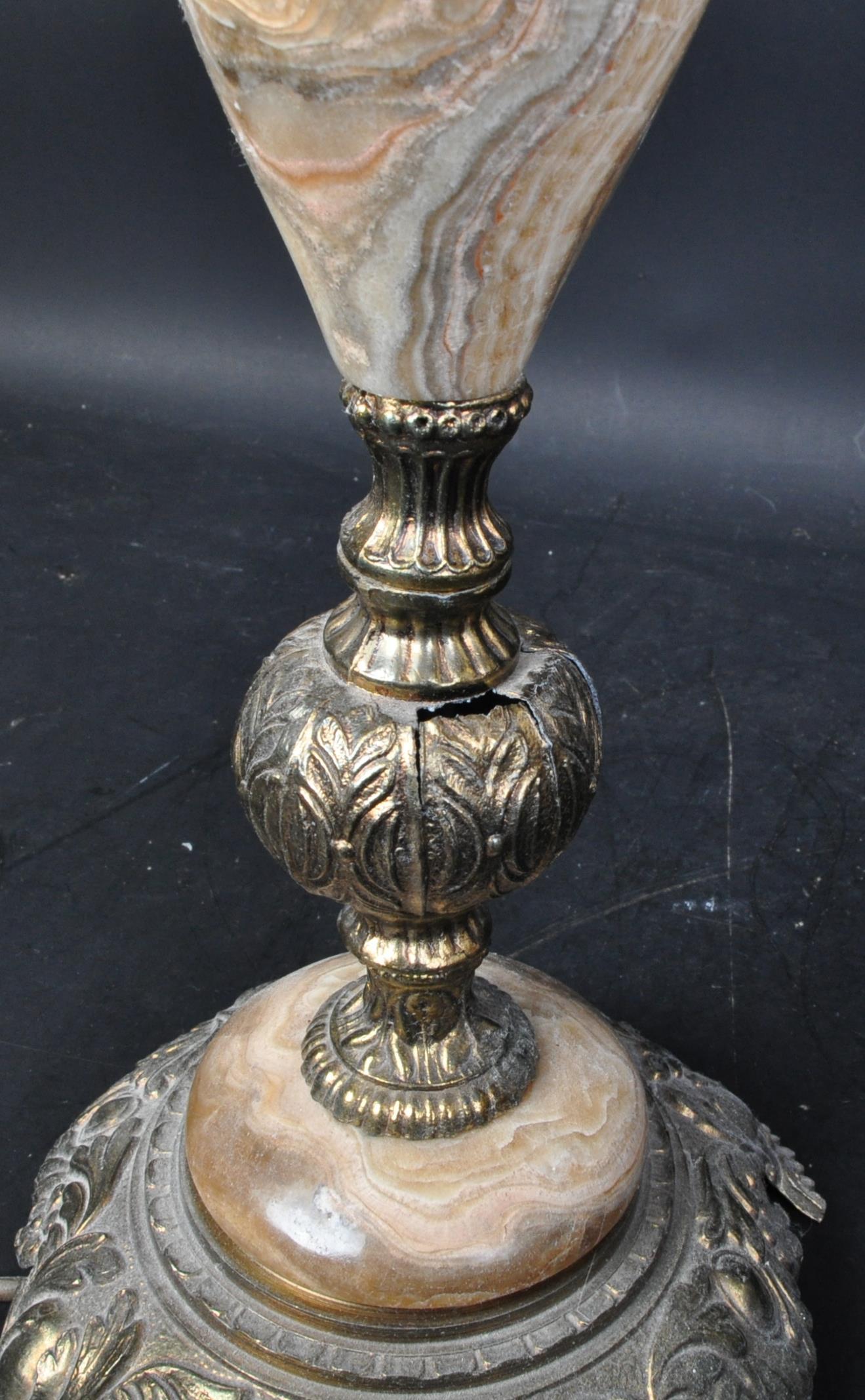 SET OF THREE VINTAGE MARBLE & BRASS TABLE LAMPS WITH SHADES - Image 5 of 6