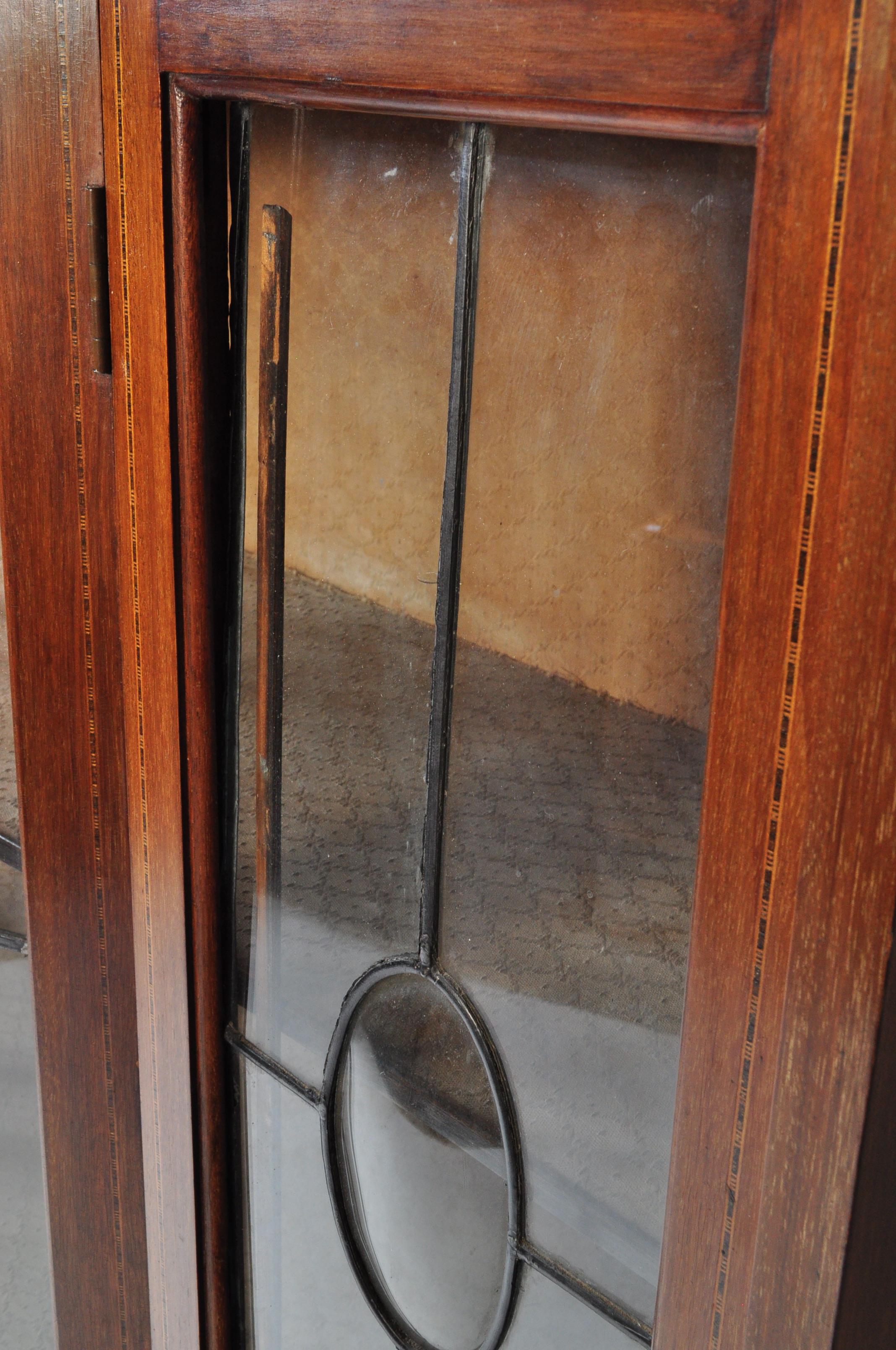 EDWARDIAN MAHOGANY & LEADED GLASS CHINA DISPLAY CABINET - Image 6 of 6