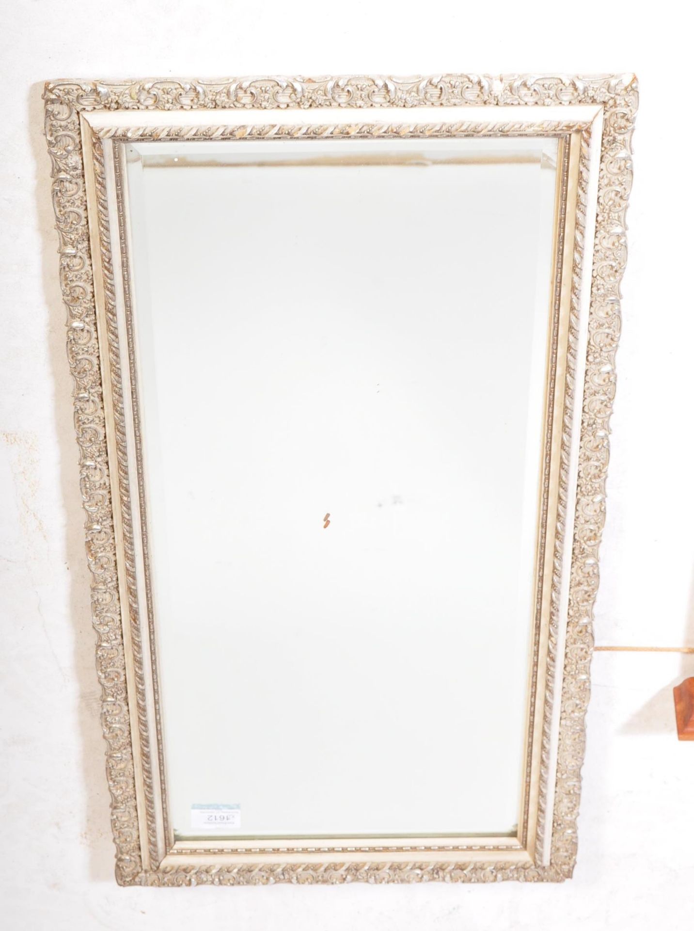 VINTAGE 20TH CENTURY WALL HANGING GILT MIRROR - Image 4 of 4