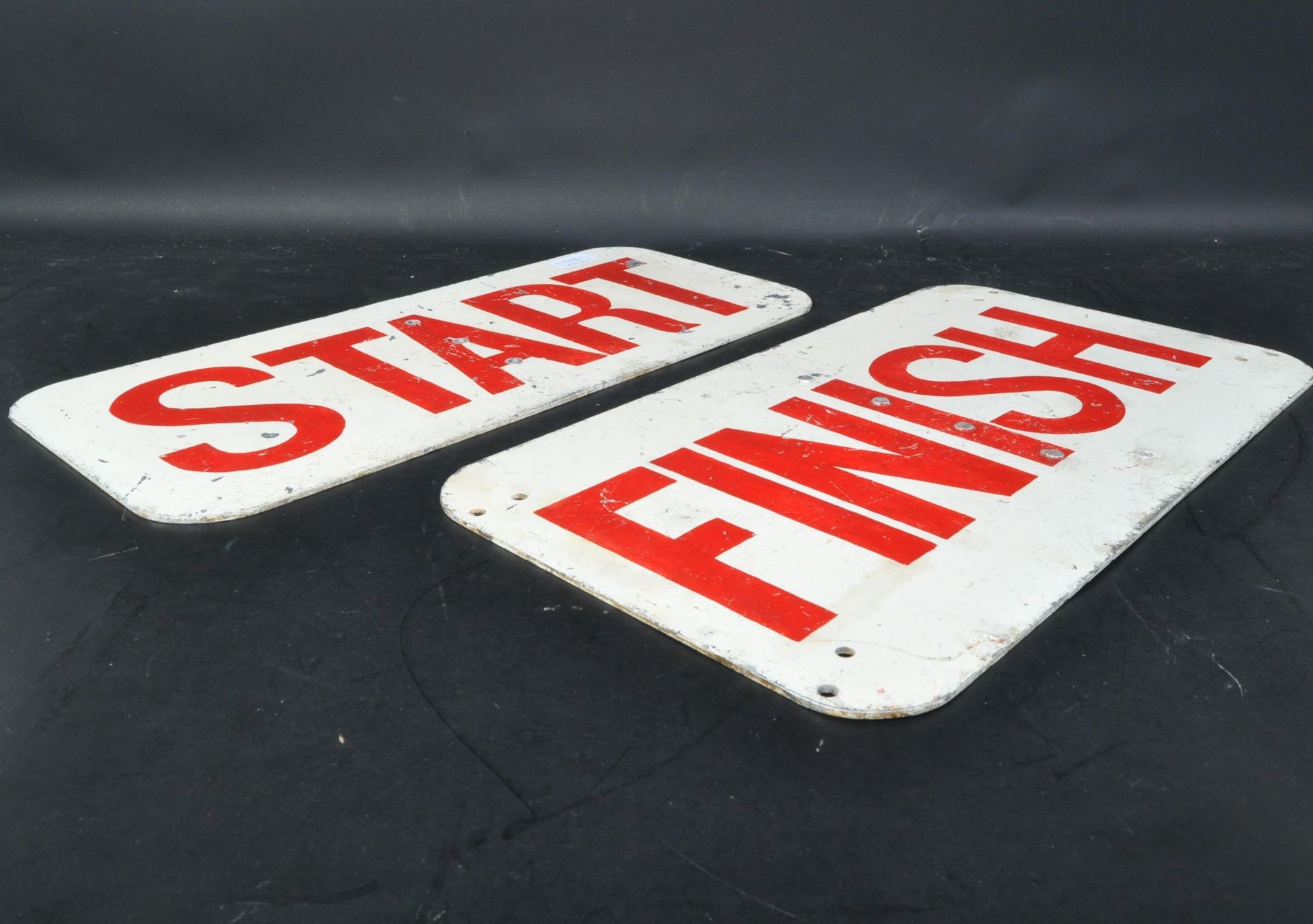 PAIR OF RETRO MID 20TH CENTURY START FINISH SIGNS - Image 6 of 6