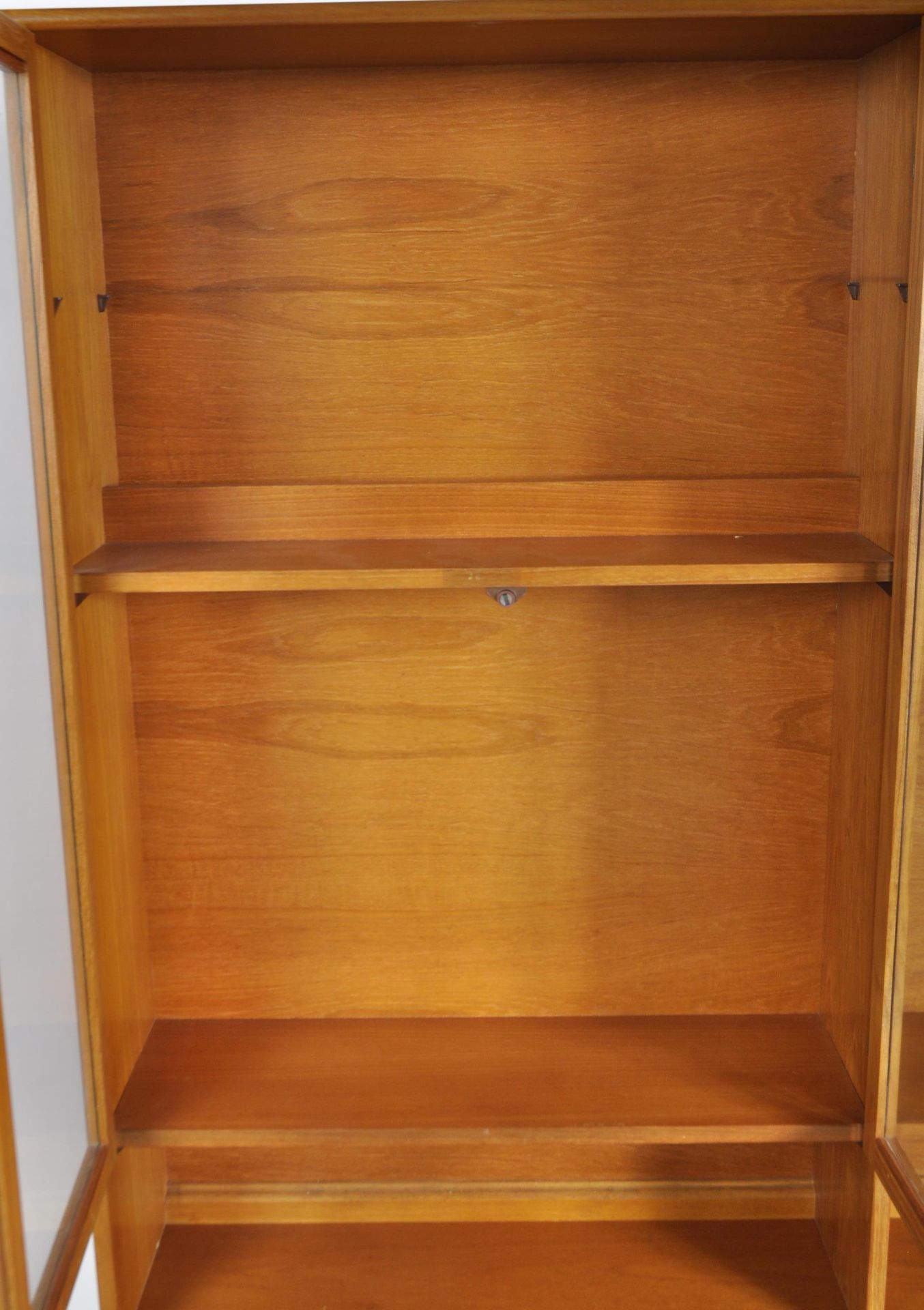 MEREDEW - BRITISH FURNITURE - TEAK HIGHBOARD UNIT - Image 2 of 5