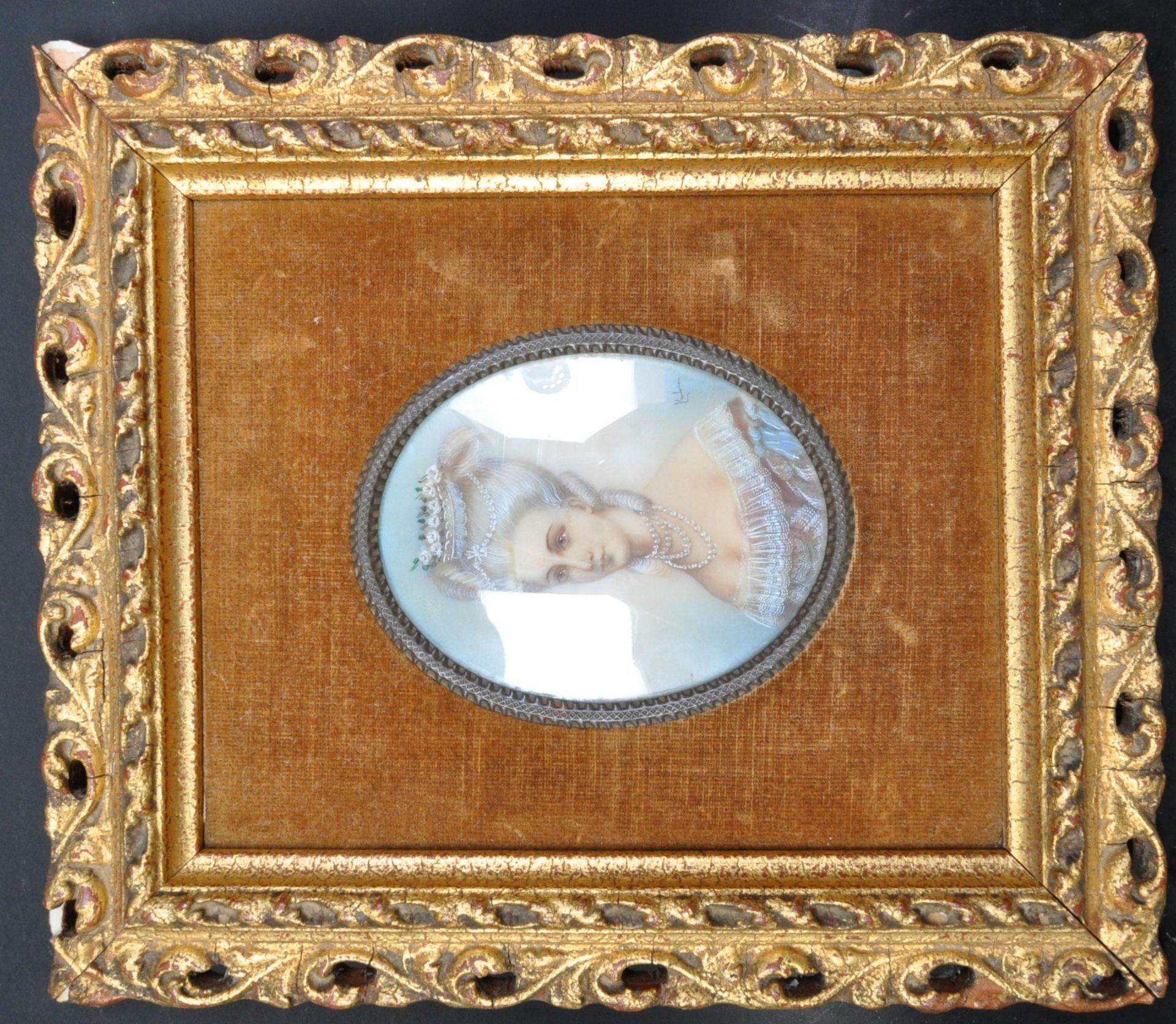 19TH CENTURY HAND PAINTED PORTRAIT OF A LADY - Image 2 of 4