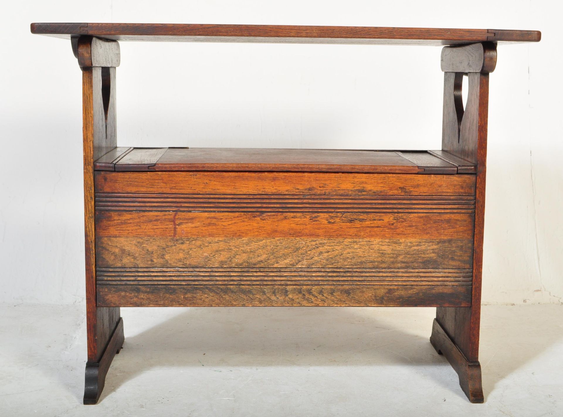 1920S JACOBEAN REVIVAL MAHOGANY MONK'S BENCH SETTLE - Bild 4 aus 5