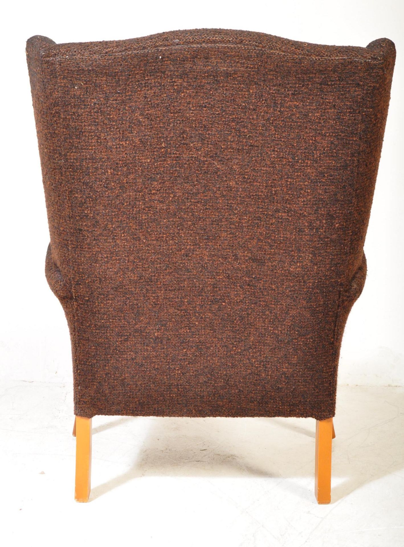 MID CENTURY UPHOLSTERED PARKER KNOLL ARMCHAIR - Image 5 of 5