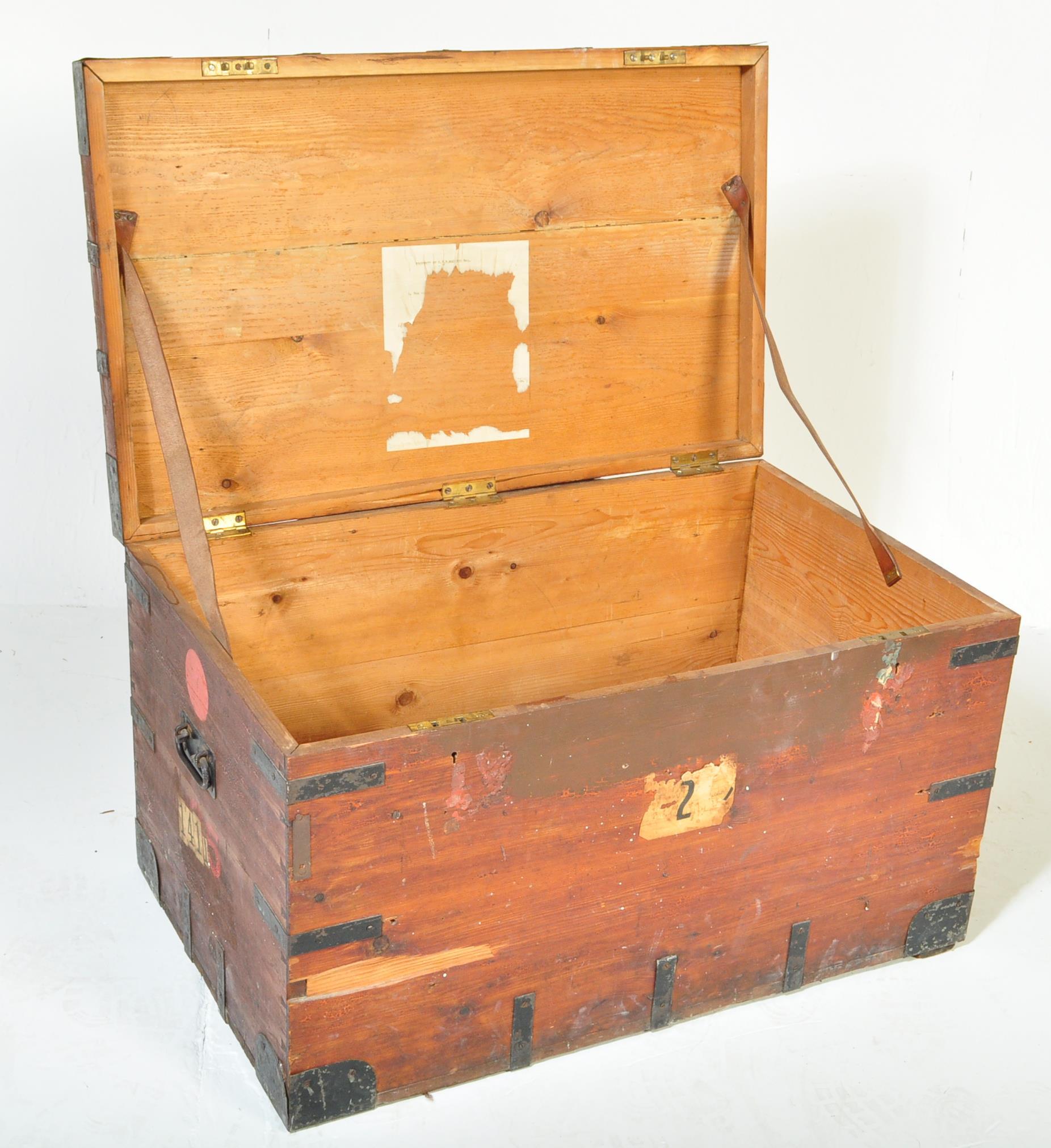 EARLY 20TH CENTURY CAMPAIGN - WORK BOX TRUNK CHEST - Image 4 of 6