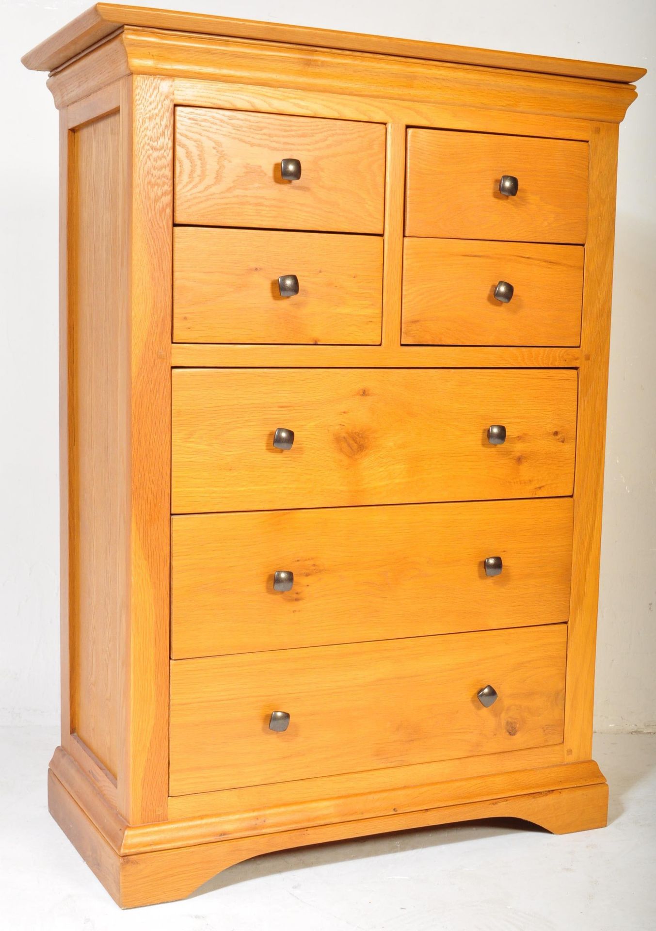 CONTEMPORARY OAK FURNITURE LAND CHEST OF DRAWERS