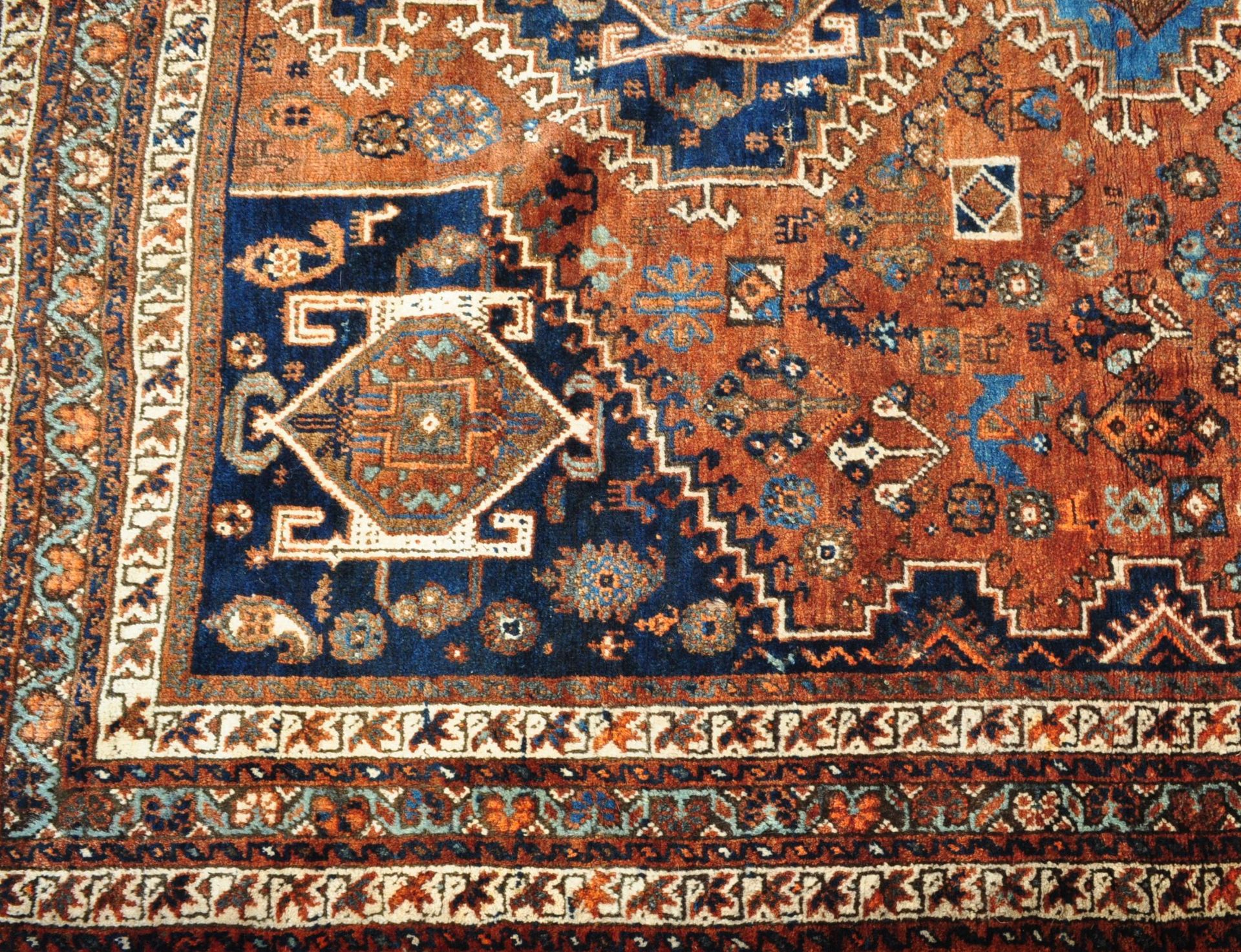 EARLY 20TH CENTURY PERSIAN ISLAMIC MALEYER FLOOR RUG - Image 3 of 4