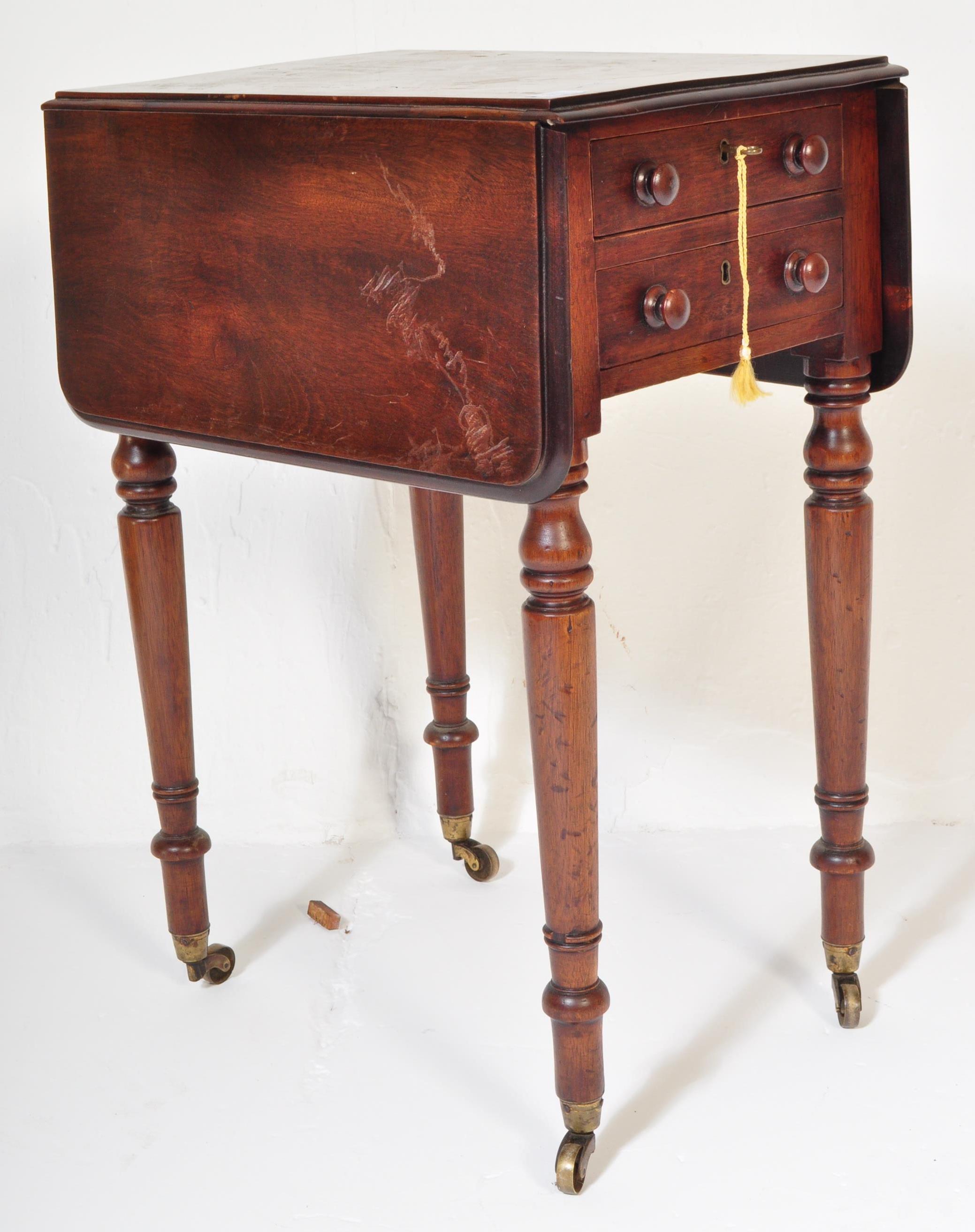 LATE 18TH CENTURY GEORGE III MAHOGANY LADIES WORK TABLE