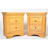 PAIR OF CONTEMPORARY OAK BEDSIDE CHESTS OF DRAWERS