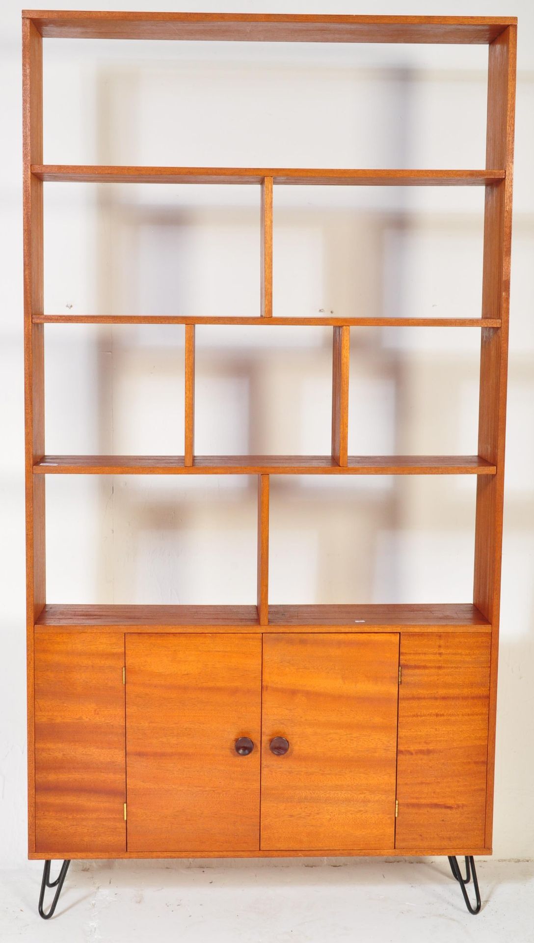 MID 20TH CENTURY TEAK ROOM DIVIDER / SHELVING UNIT