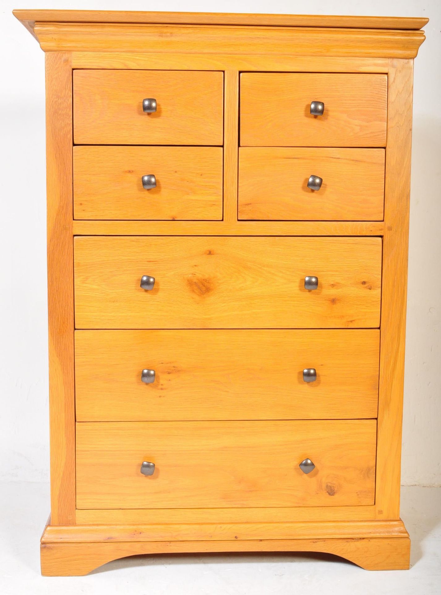 CONTEMPORARY OAK FURNITURE LAND CHEST OF DRAWERS - Image 3 of 5