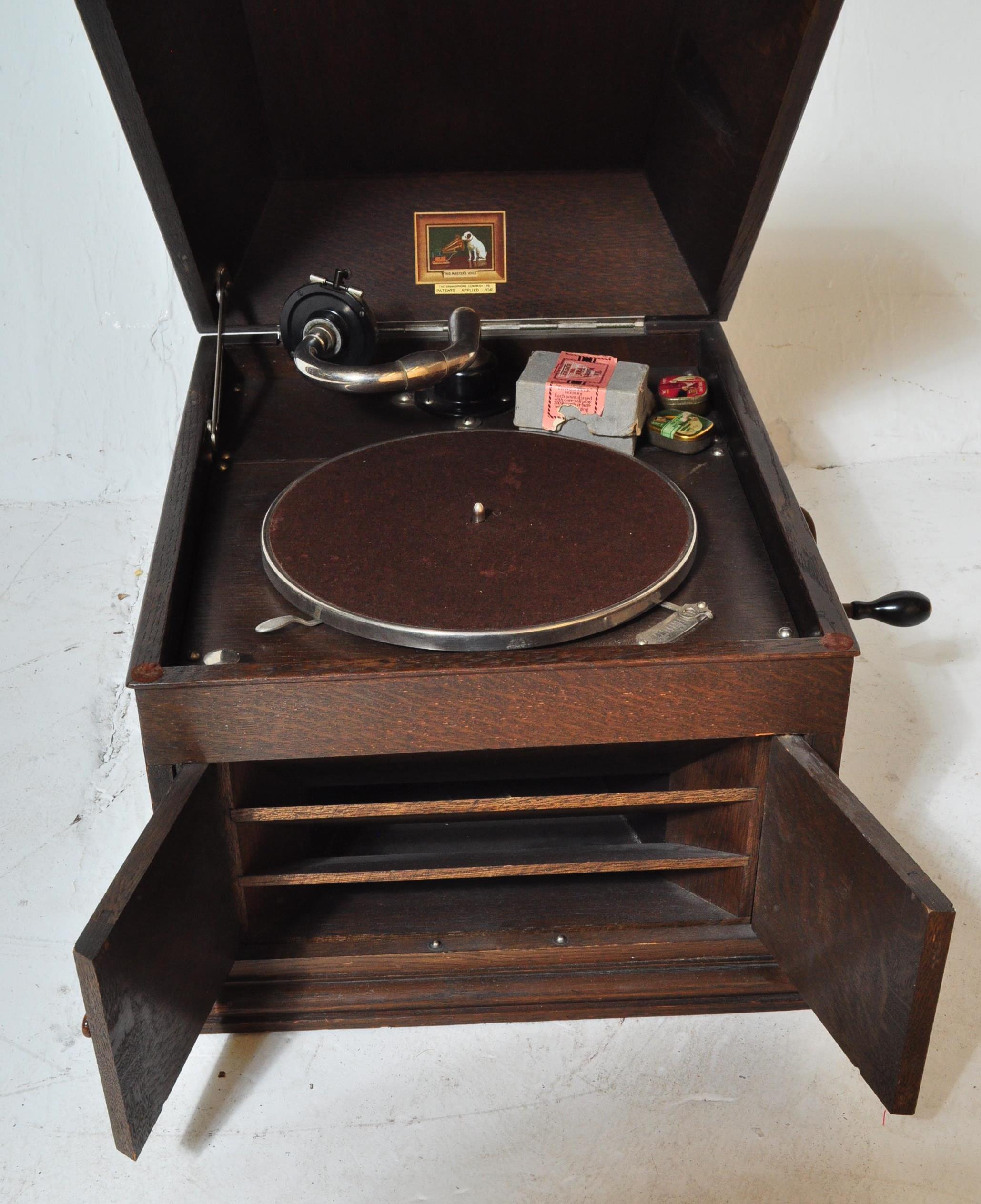 1920'S OAK CASED TABLE TOP GRAMAPHONE BY HMV - Image 3 of 5