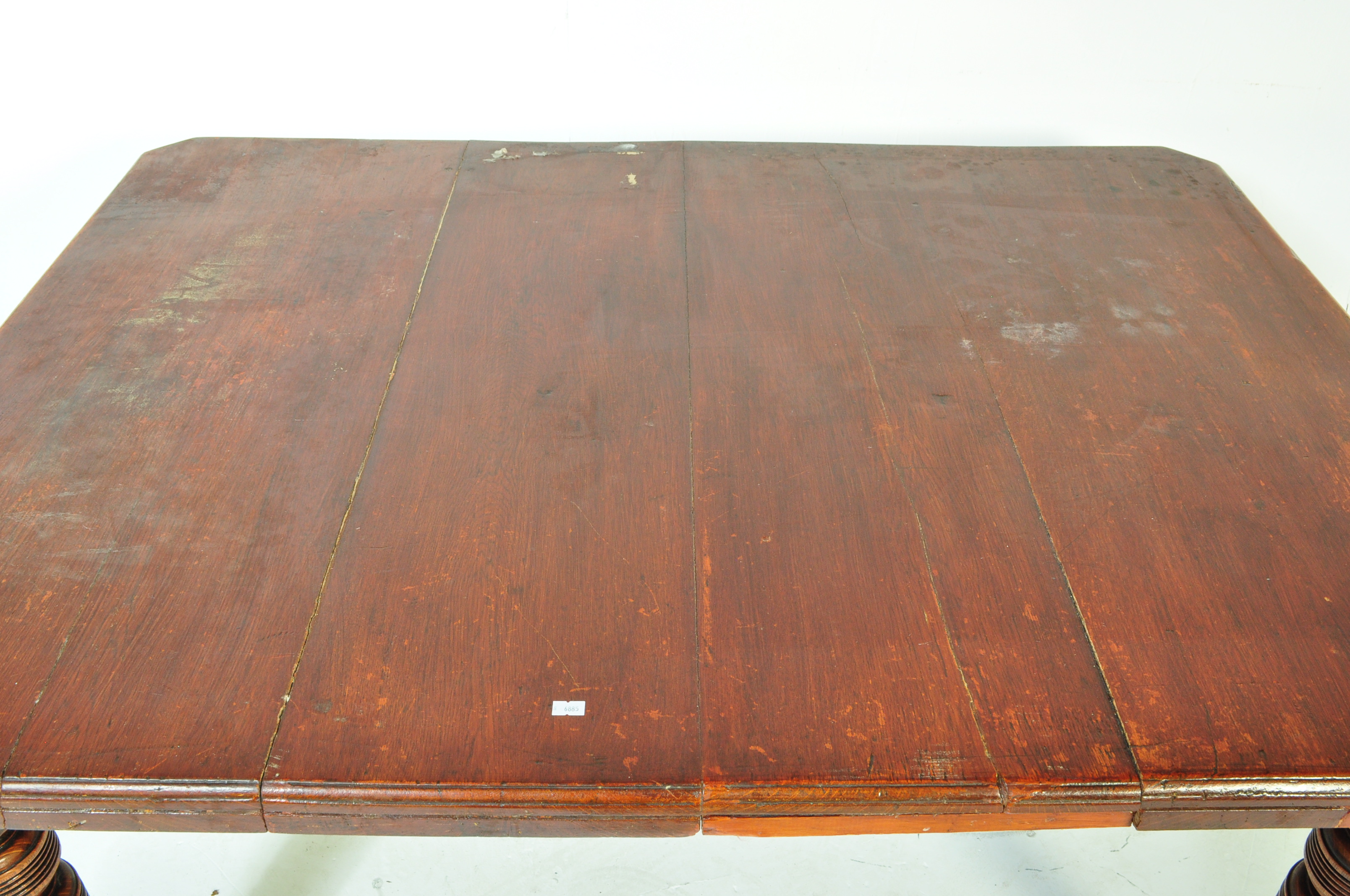 VICTORIAN 19TH CENTURY VICTORIAN FARMHOUSE DINING TABLE - Image 3 of 5