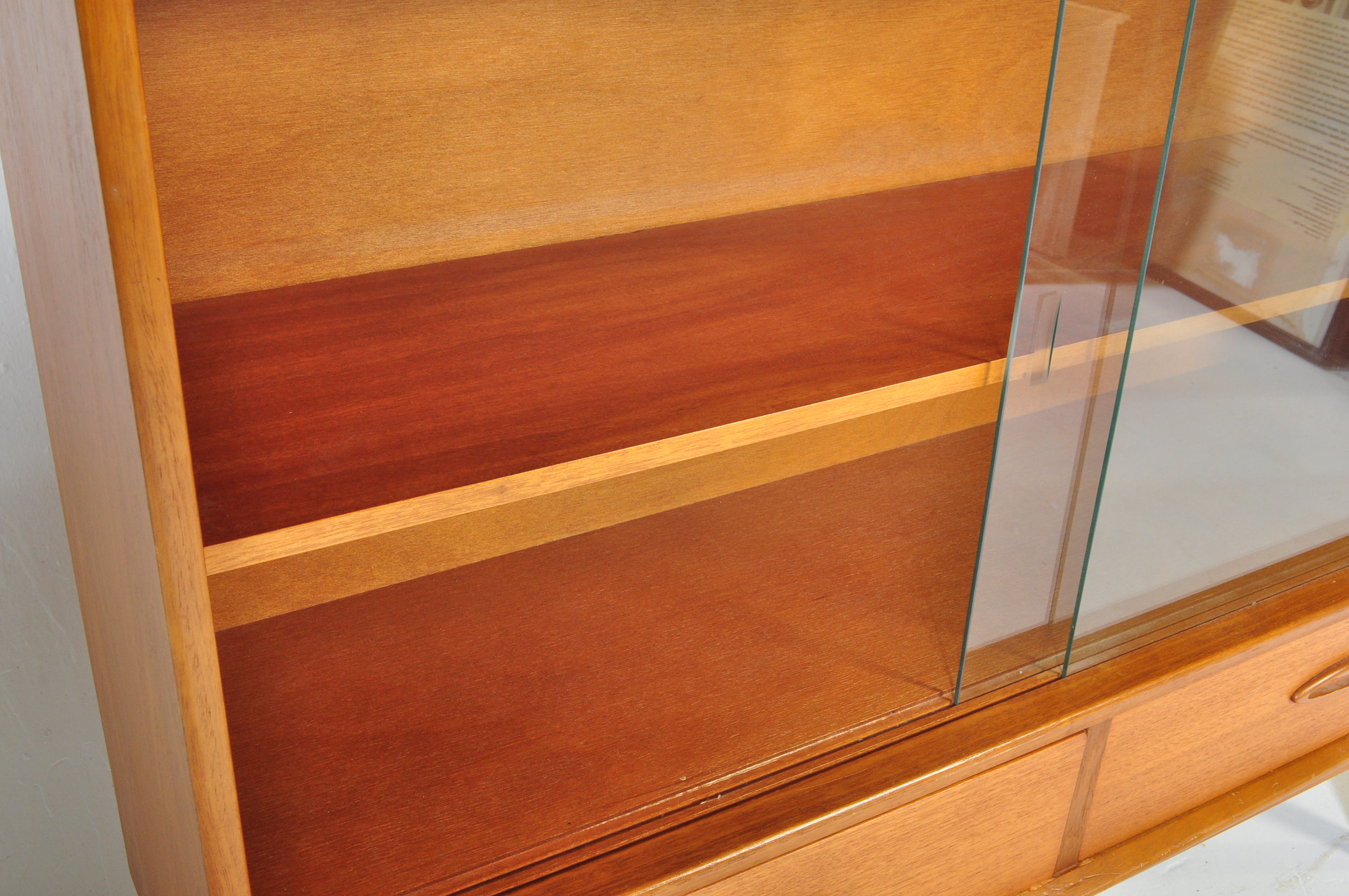 BRITISH MODERN DESIGN MEREDEW SLIDING DOOR BOOKCASE - Image 4 of 5