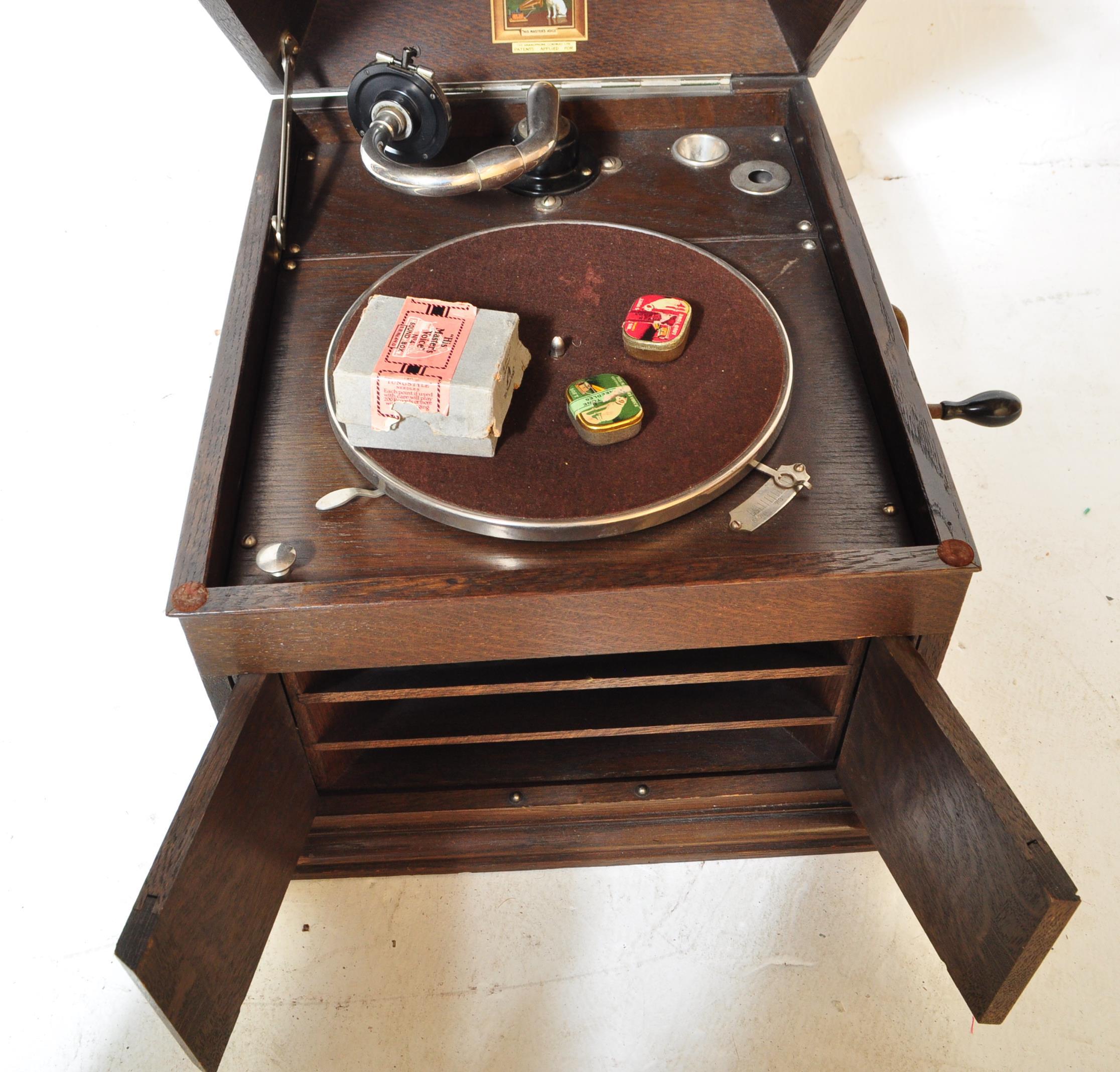 1920'S OAK CASED TABLE TOP GRAMAPHONE BY HMV - Image 4 of 5