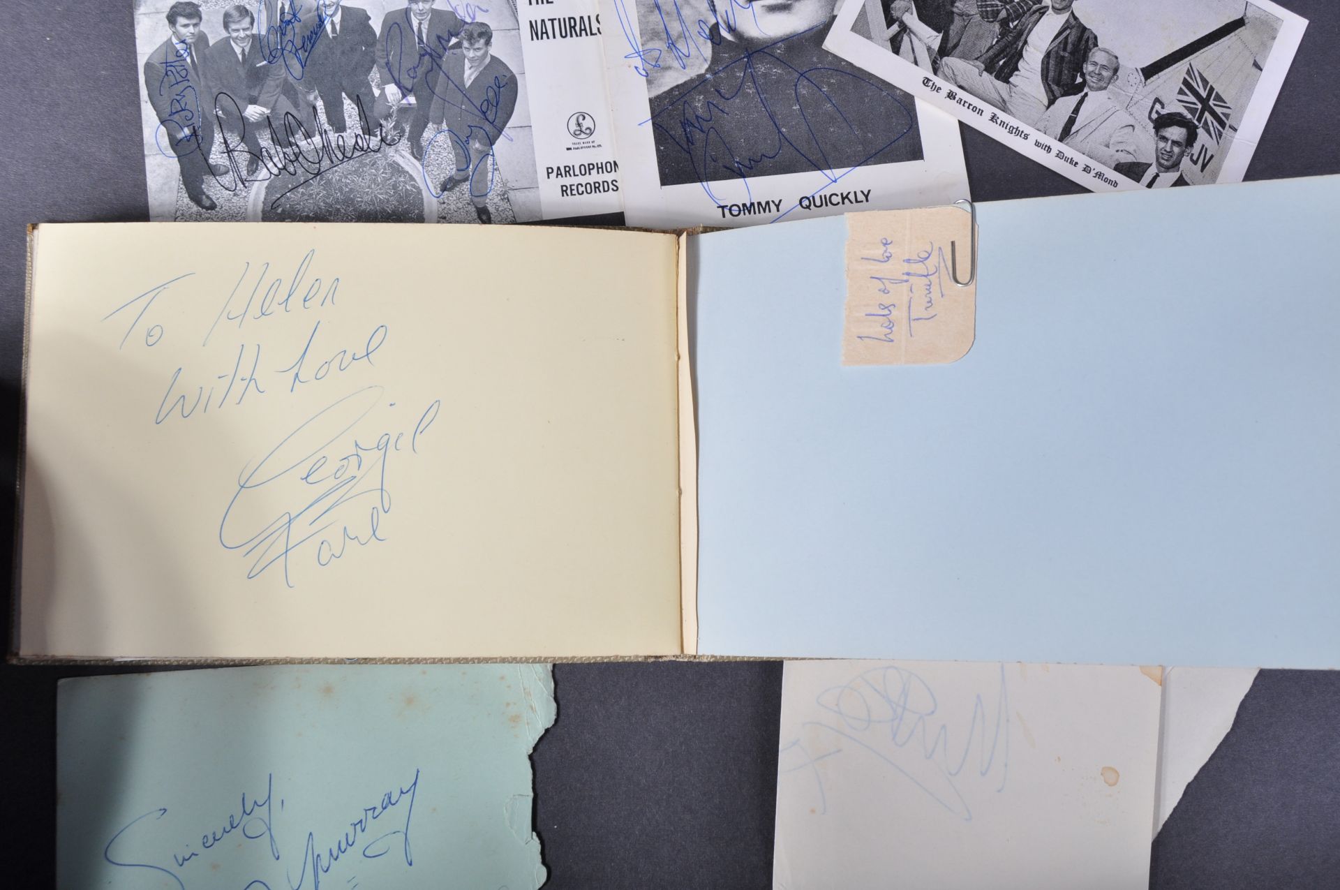 1960S MUSIC AUTOGRAPH ALBUMS - OBTAINED FROM DISCS-A-GOGO - Image 30 of 31