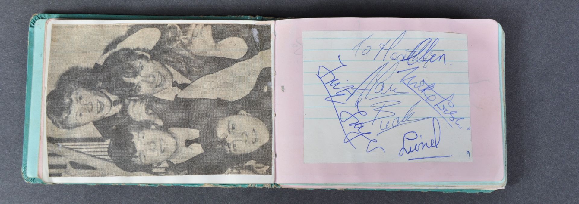 1960S MUSIC AUTOGRAPH ALBUMS - OBTAINED FROM DISCS-A-GOGO - Image 14 of 31