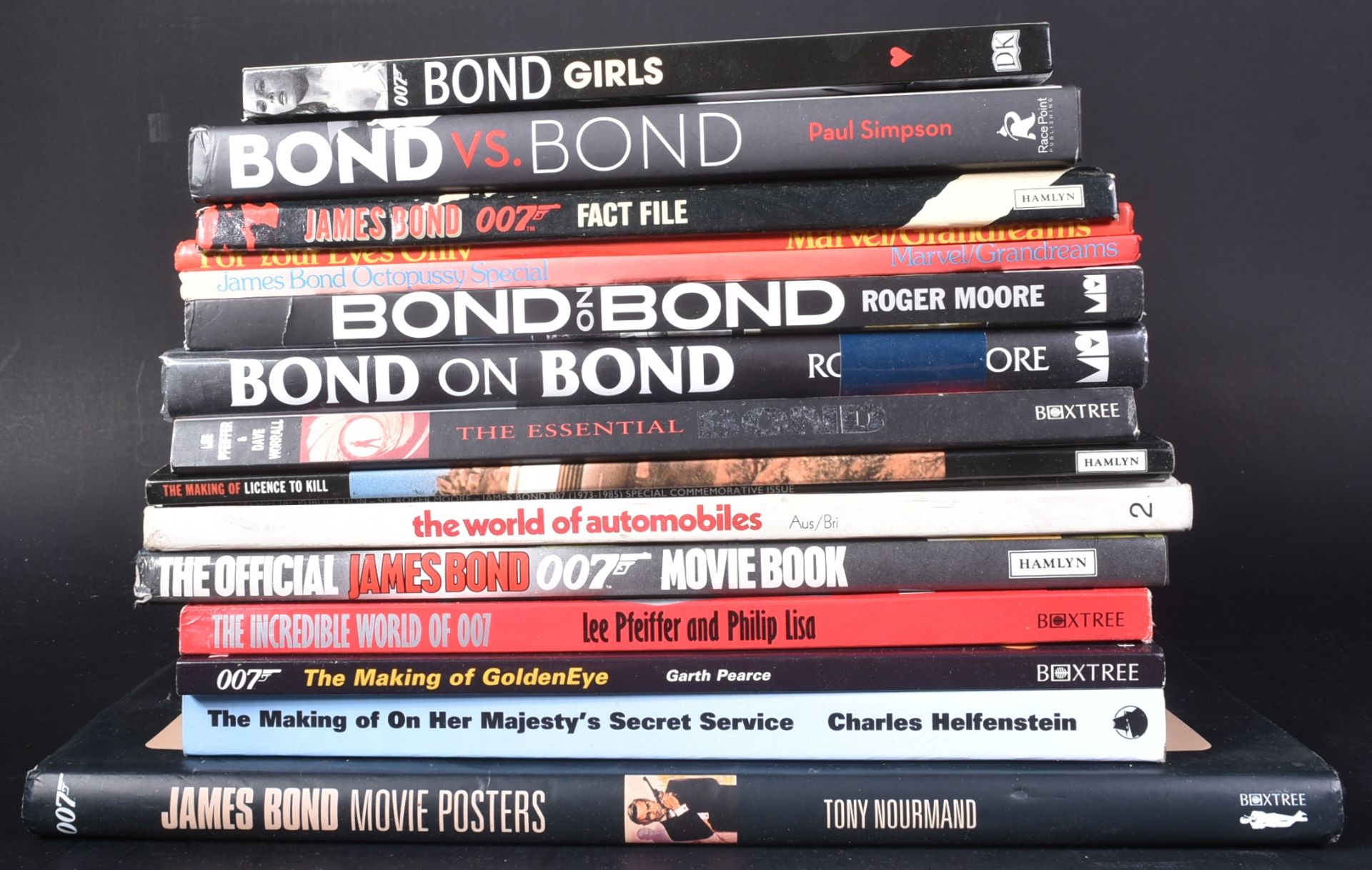 JAMES BOND - COLLECTION OF HARDBACK RELATED BOOKS - Image 5 of 6
