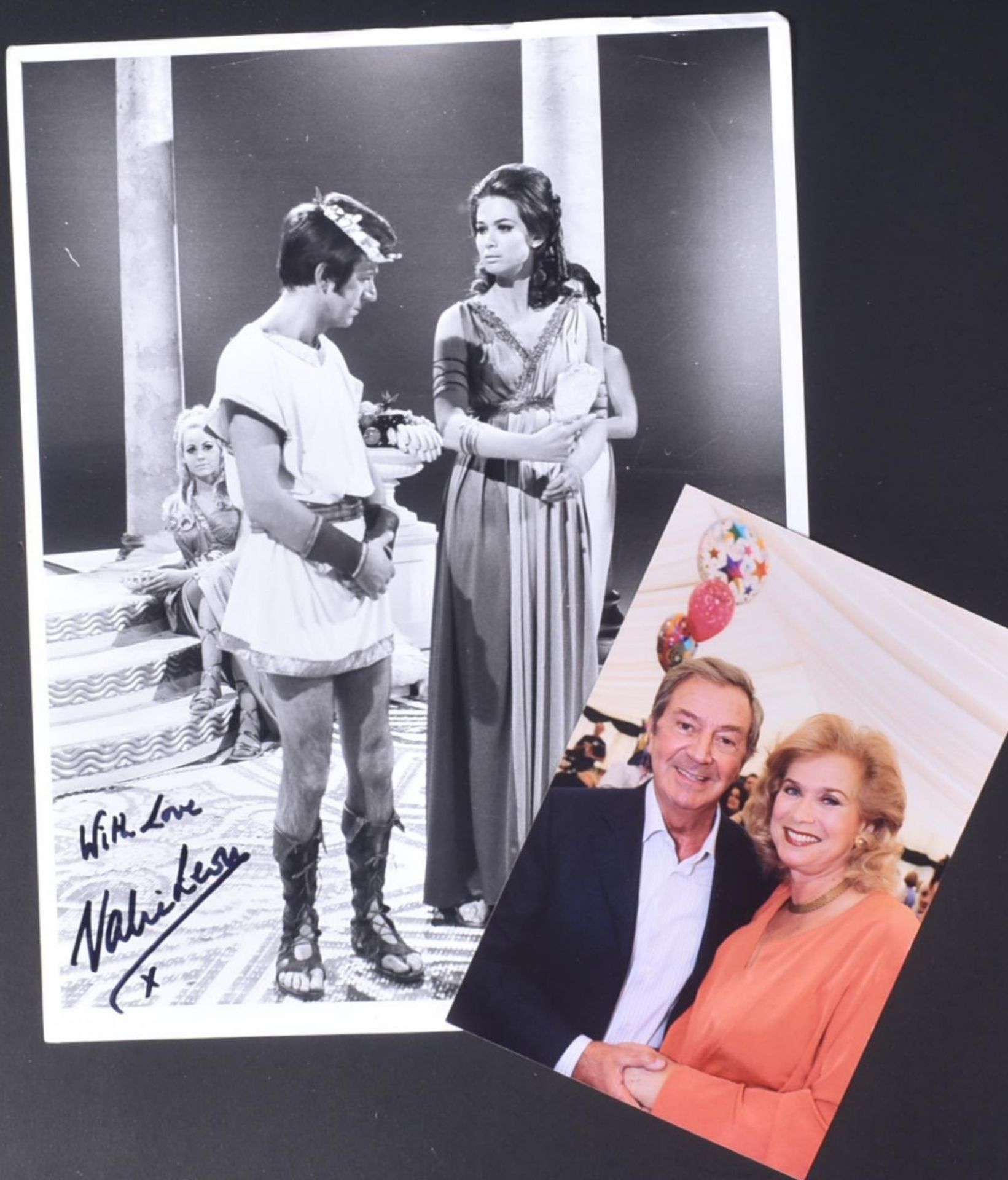 VALERIE LEON COLLECTION - DES O'CONNOR - SIGNED PHOTOGRAPH