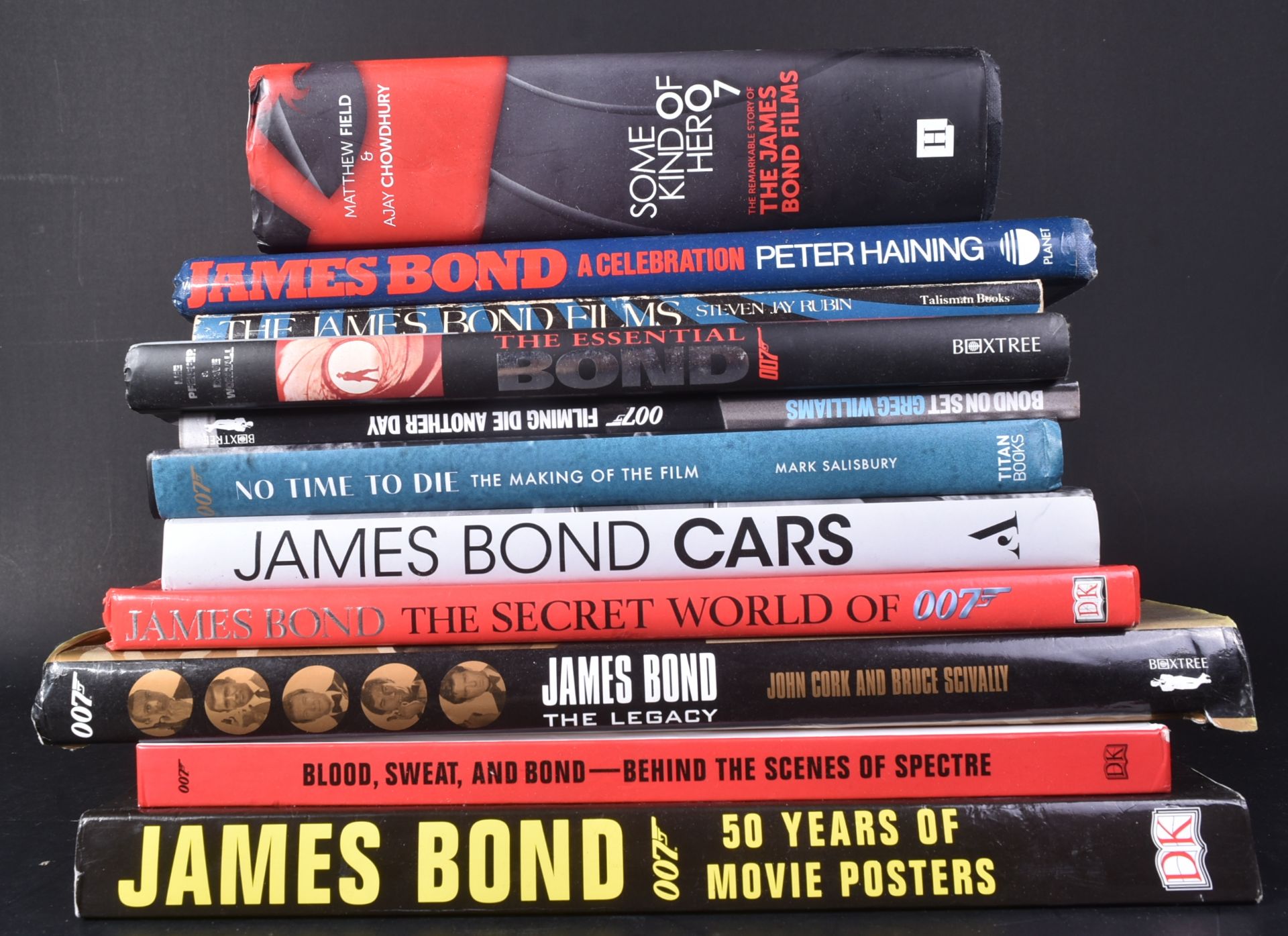 JAMES BOND - COLLECTION OF HARDBACK RELATED BOOKS - Image 6 of 6