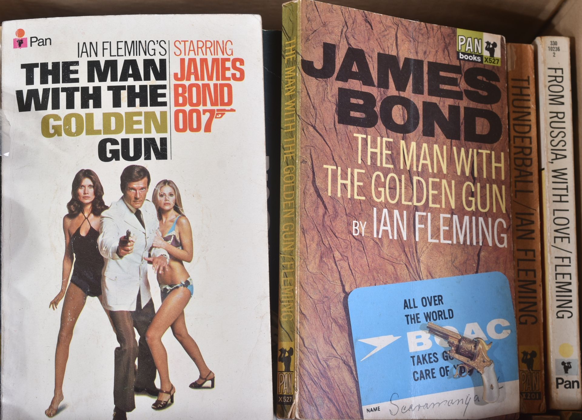 JAMES BOND - LARGE COLLECTION OF VINTAGE PAN BOOKS - Image 5 of 6