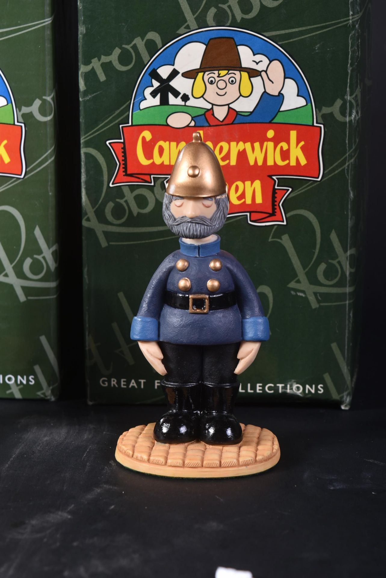 CAMBERWICK GREEN – ROBERT HARROP – FIGURINES / STATUES - Image 2 of 9