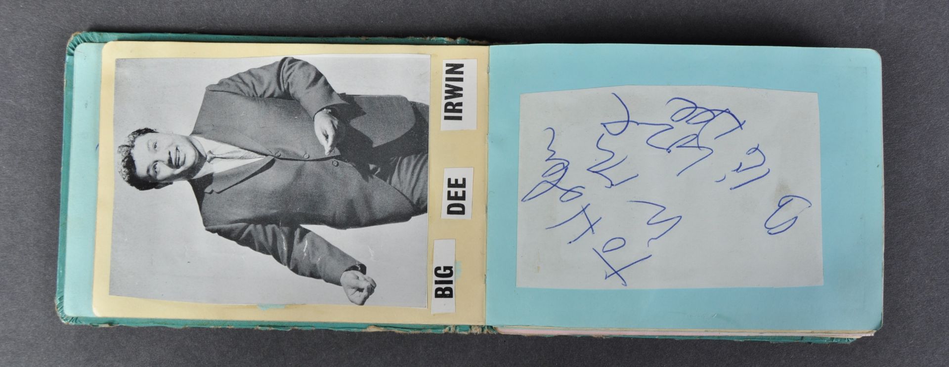 1960S MUSIC AUTOGRAPH ALBUMS - OBTAINED FROM DISCS-A-GOGO - Image 6 of 31