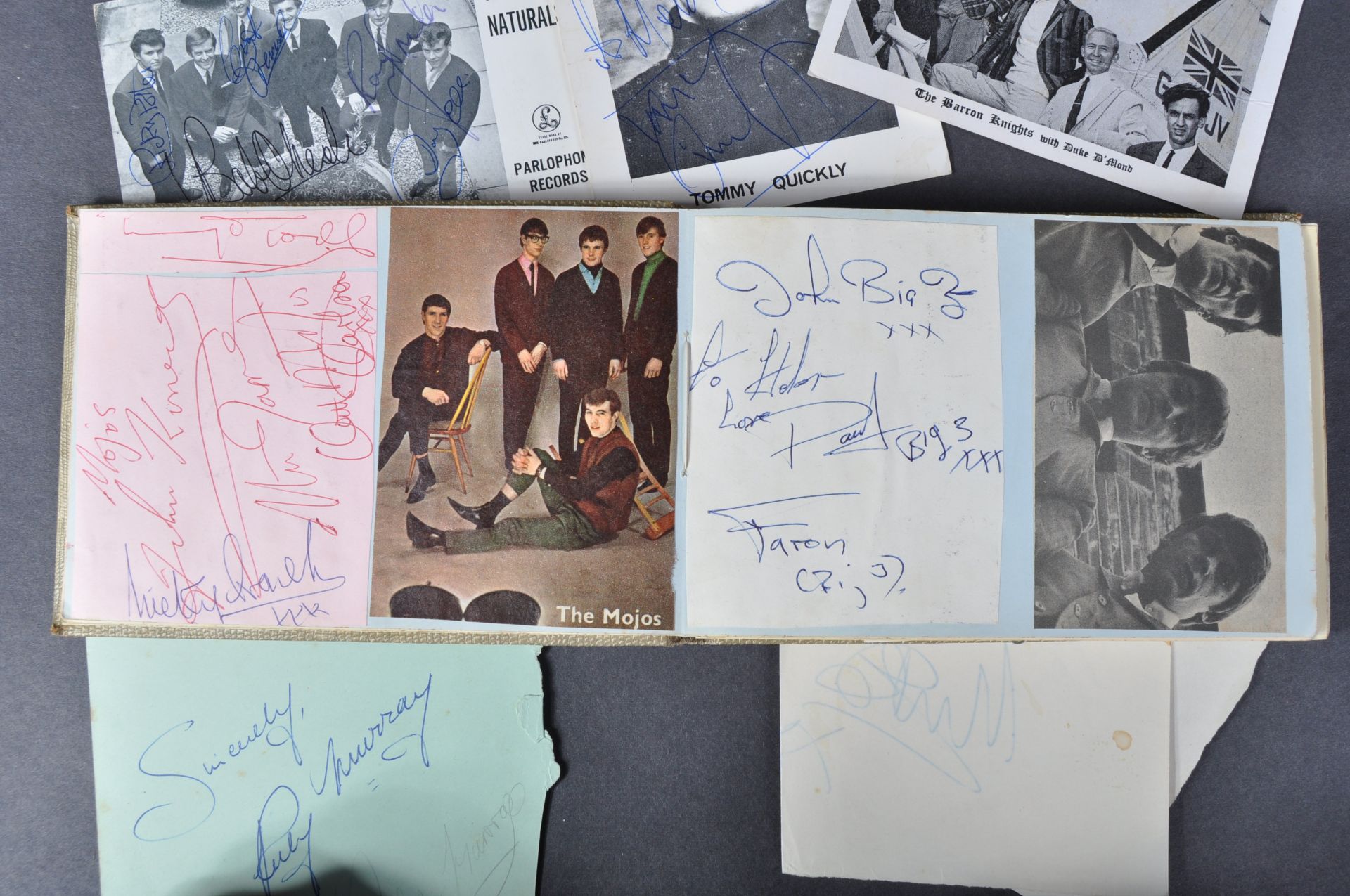 1960S MUSIC AUTOGRAPH ALBUMS - OBTAINED FROM DISCS-A-GOGO - Image 22 of 31