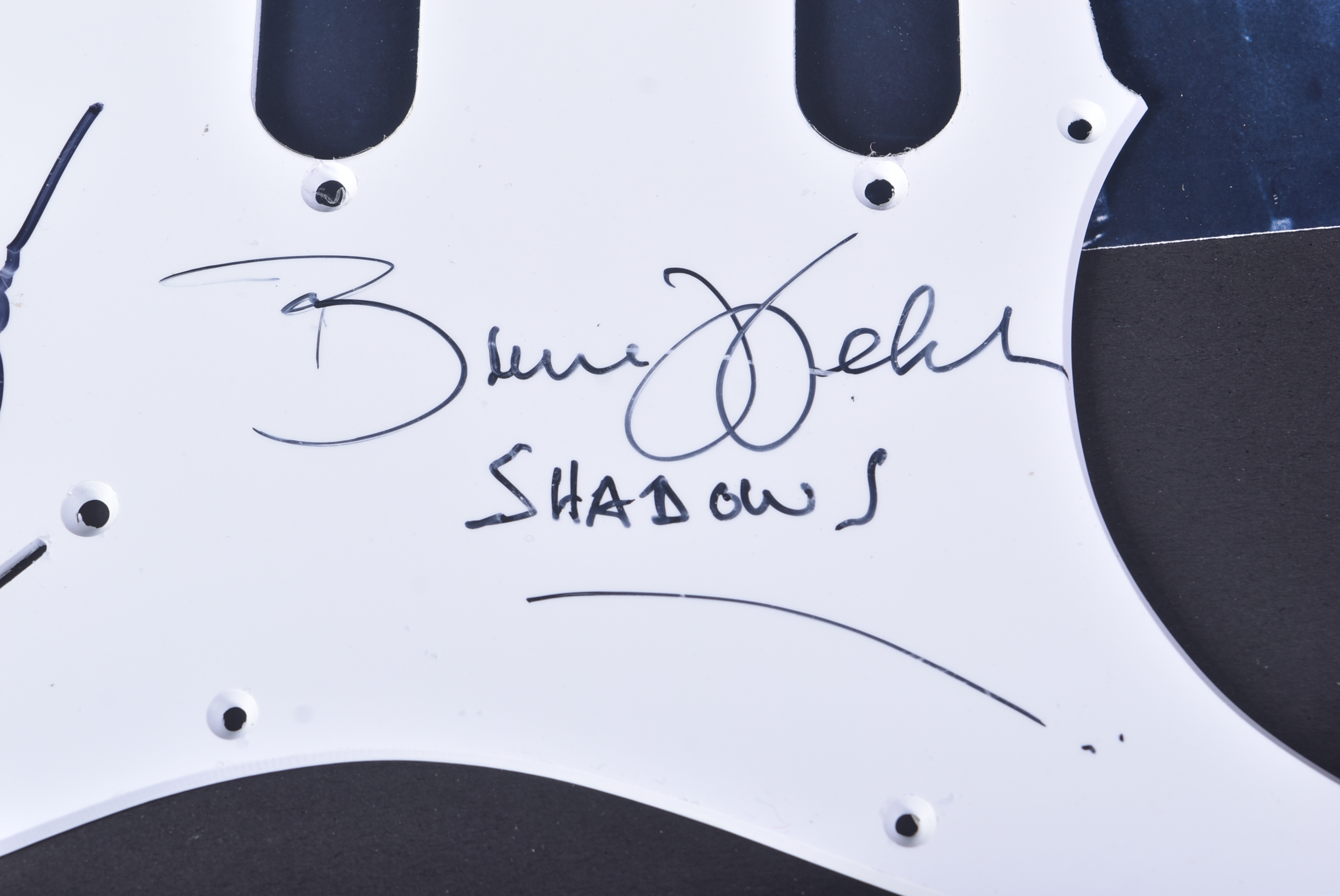 CLIFF RICHARD & THE SHADOWS - AUTOGRAPHED GUITAR PICKGUARD - Image 4 of 4